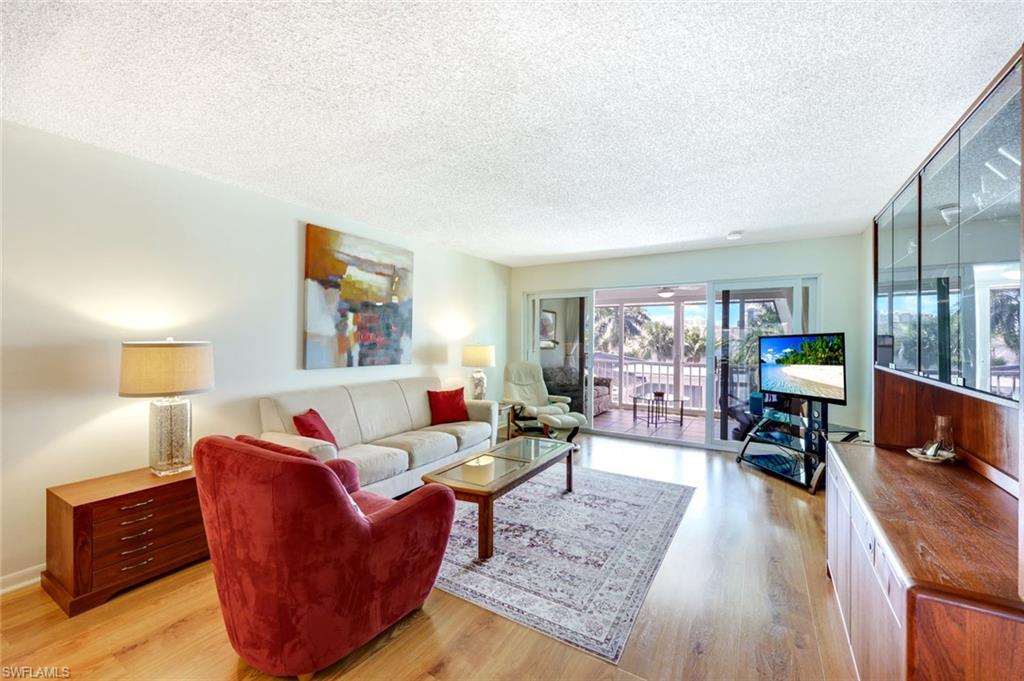 4200 Belair LN # 302