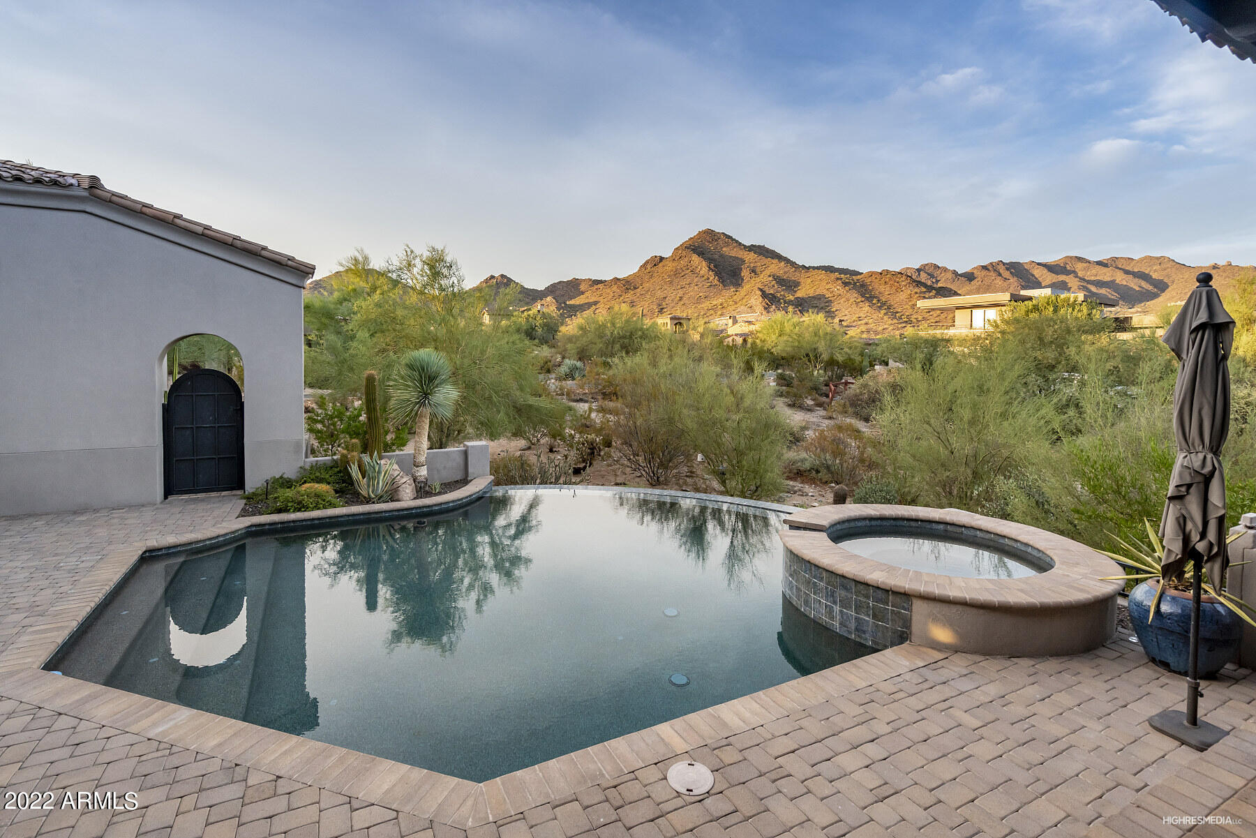 9830 E THOMPSON PEAK Parkway # 910