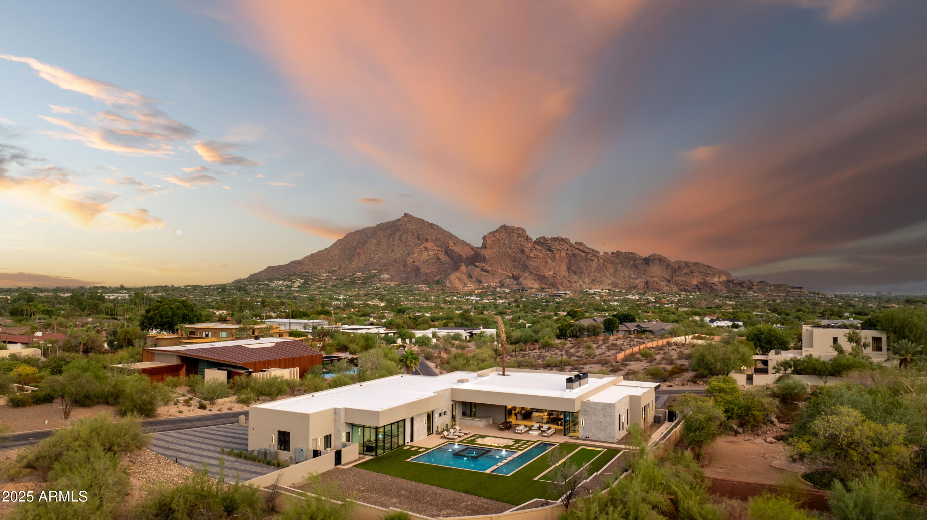 4644 E INDIAN BEND Road