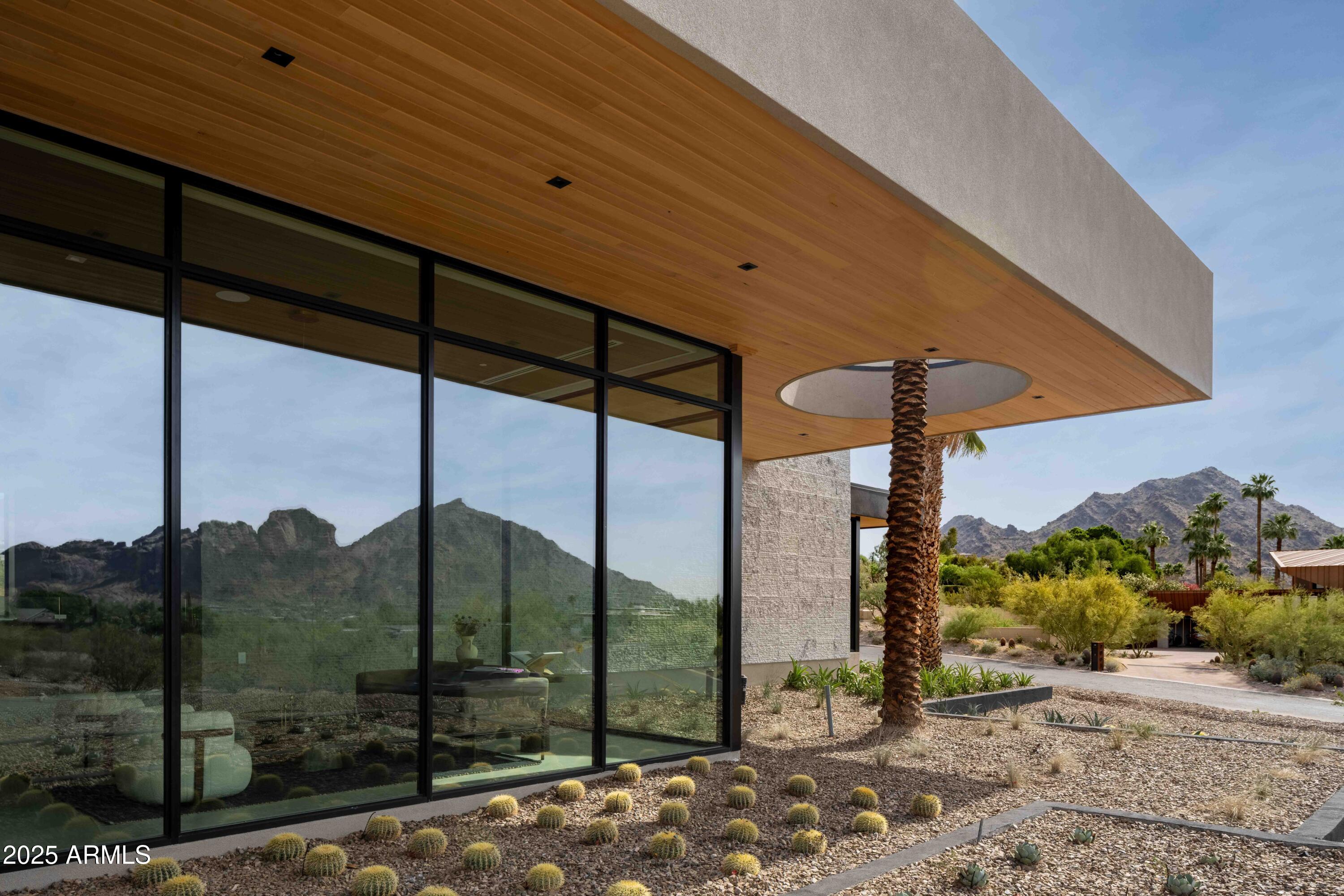 4644 E INDIAN BEND Road