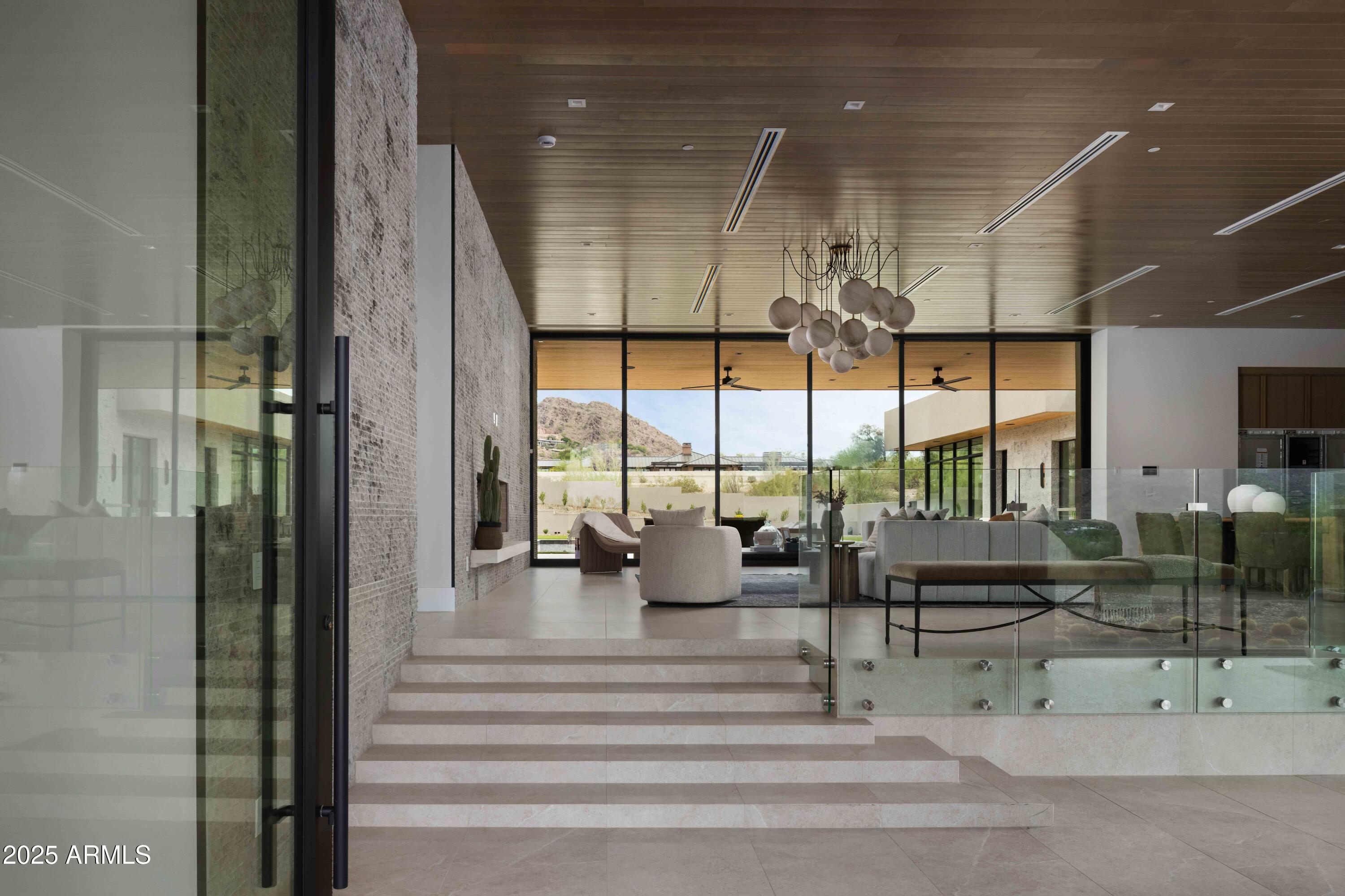 4644 E INDIAN BEND Road