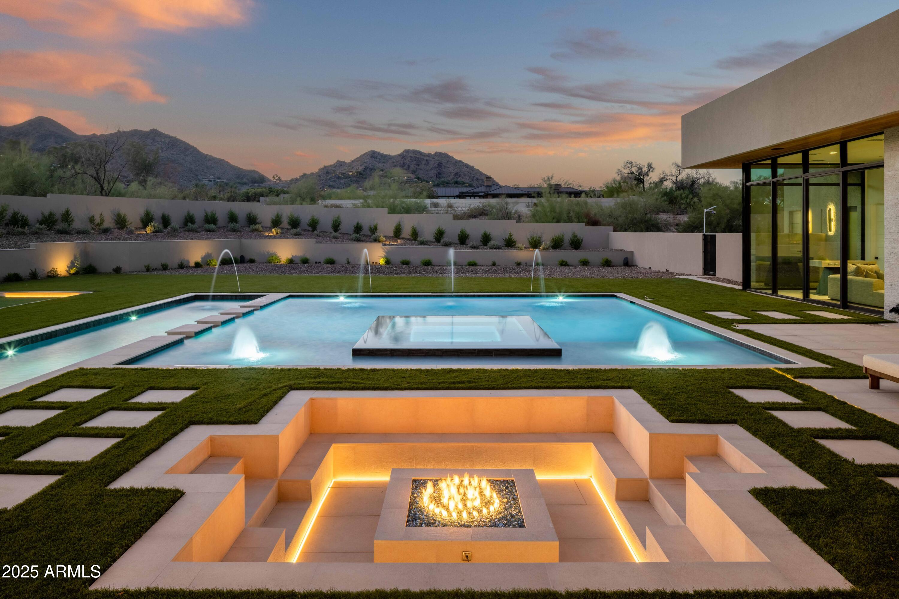 4644 E INDIAN BEND Road