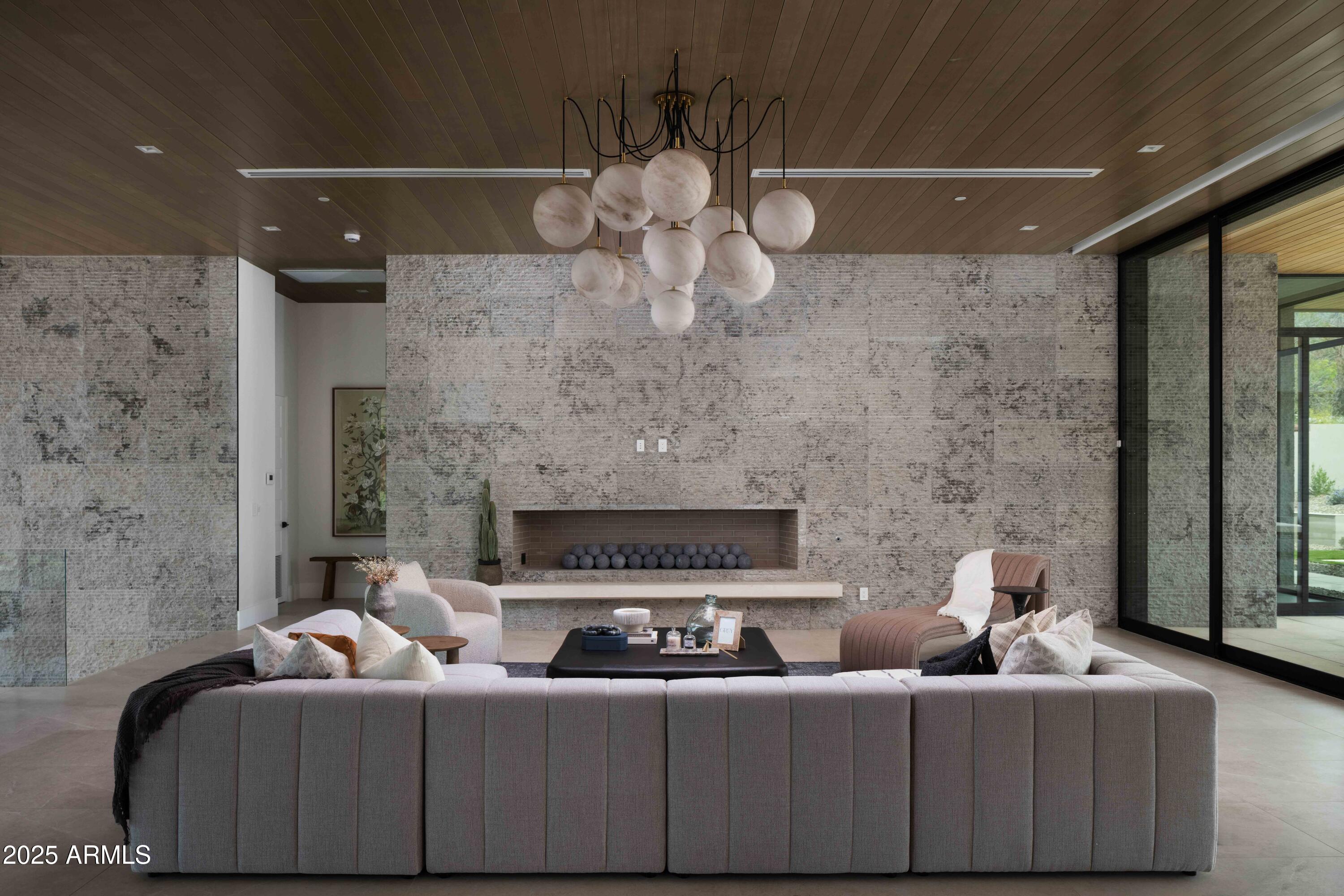 4644 E INDIAN BEND Road