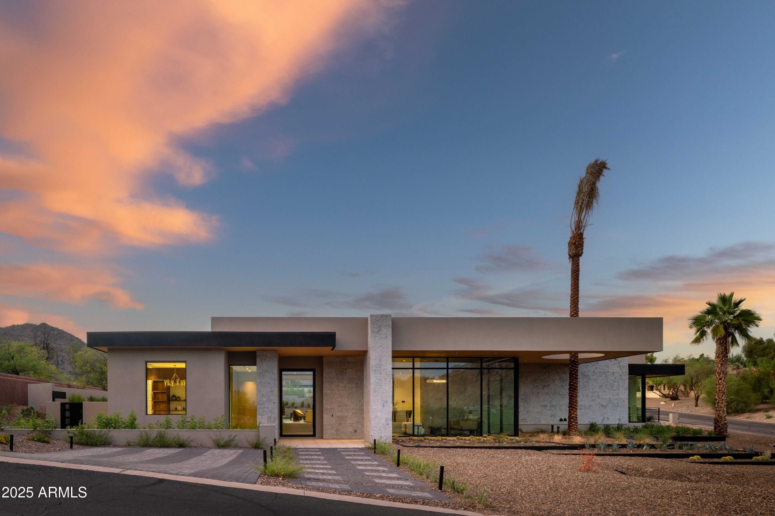 4644 E INDIAN BEND Road