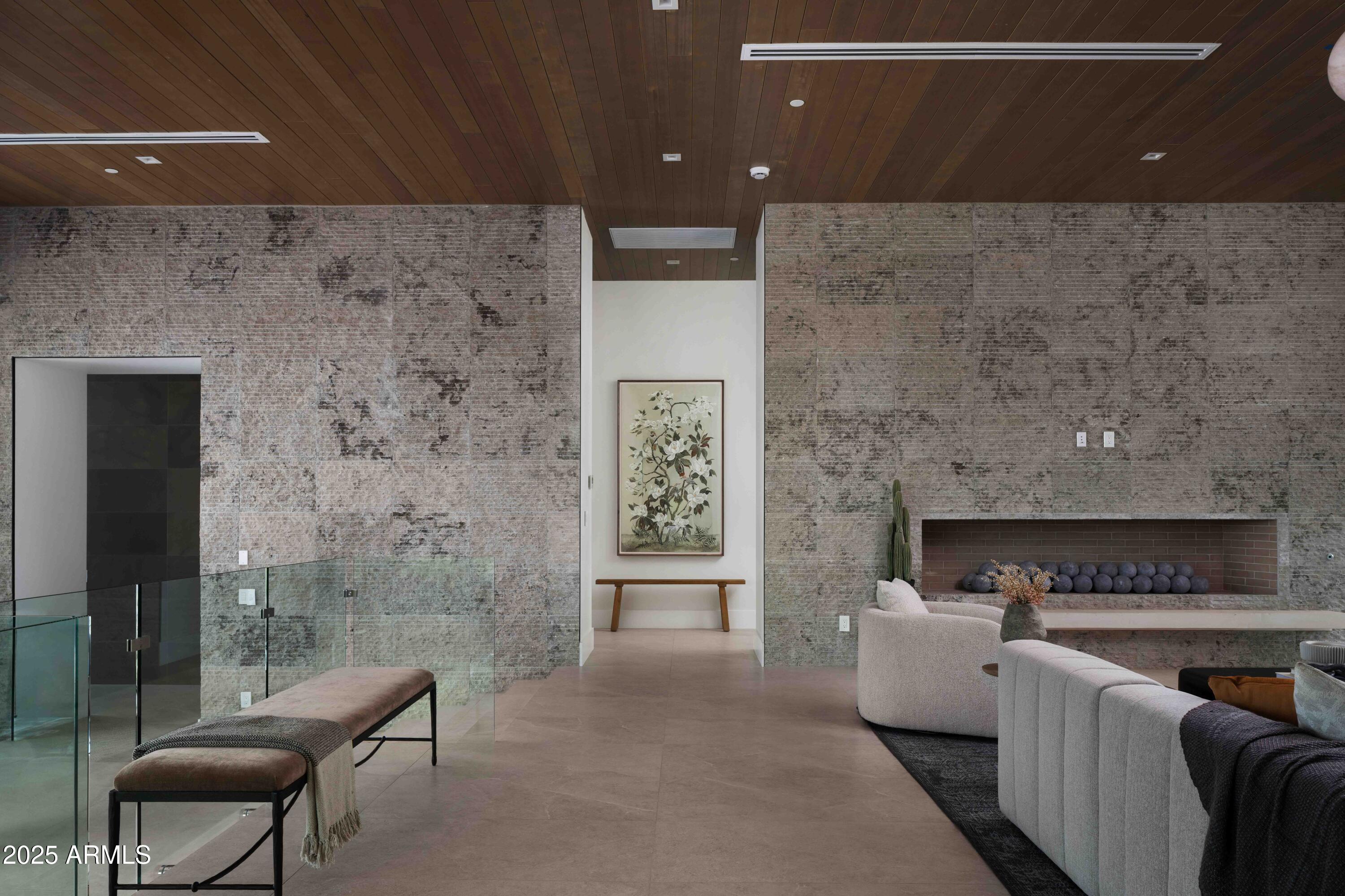 4644 E INDIAN BEND Road