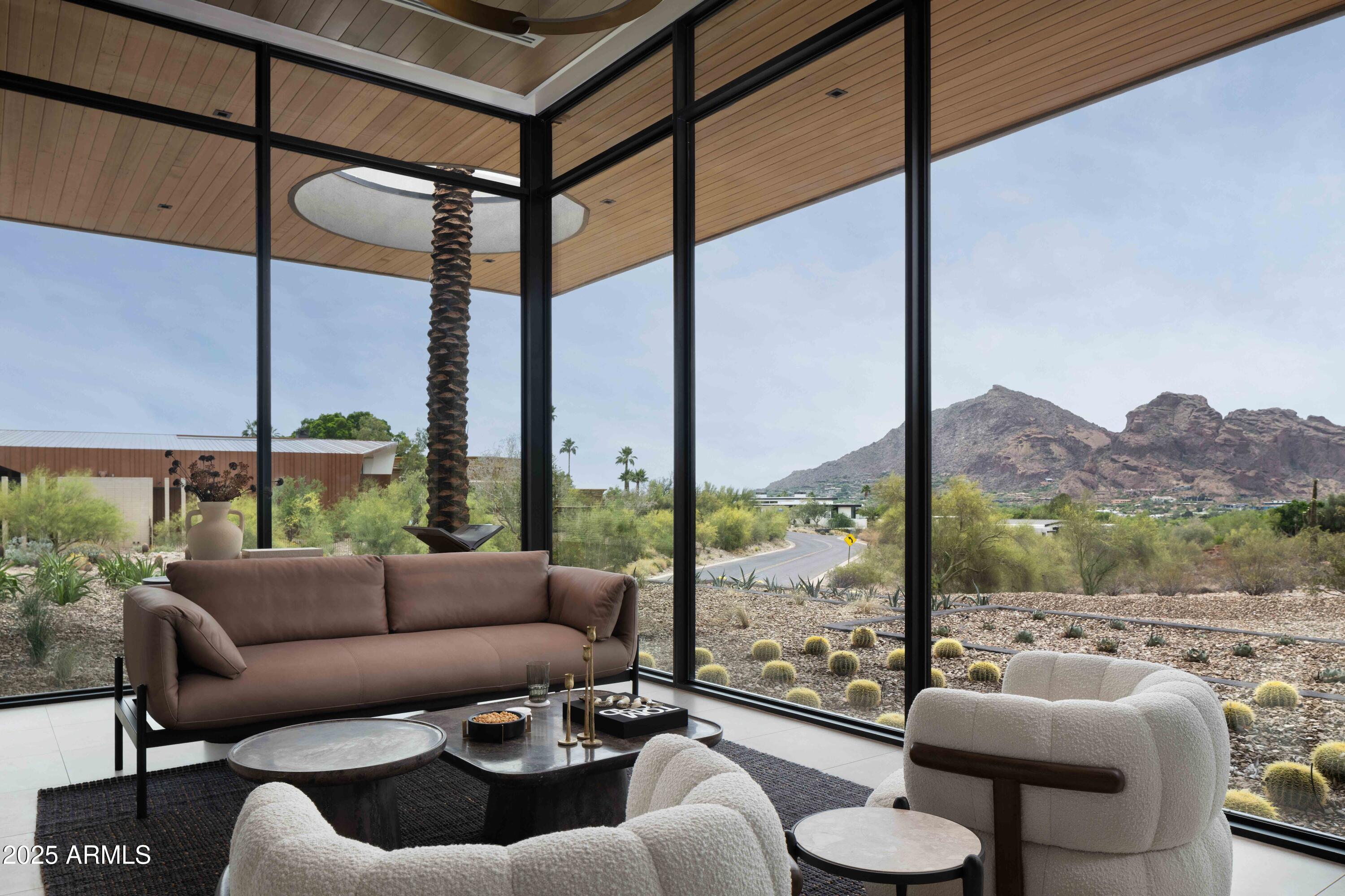 4644 E INDIAN BEND Road