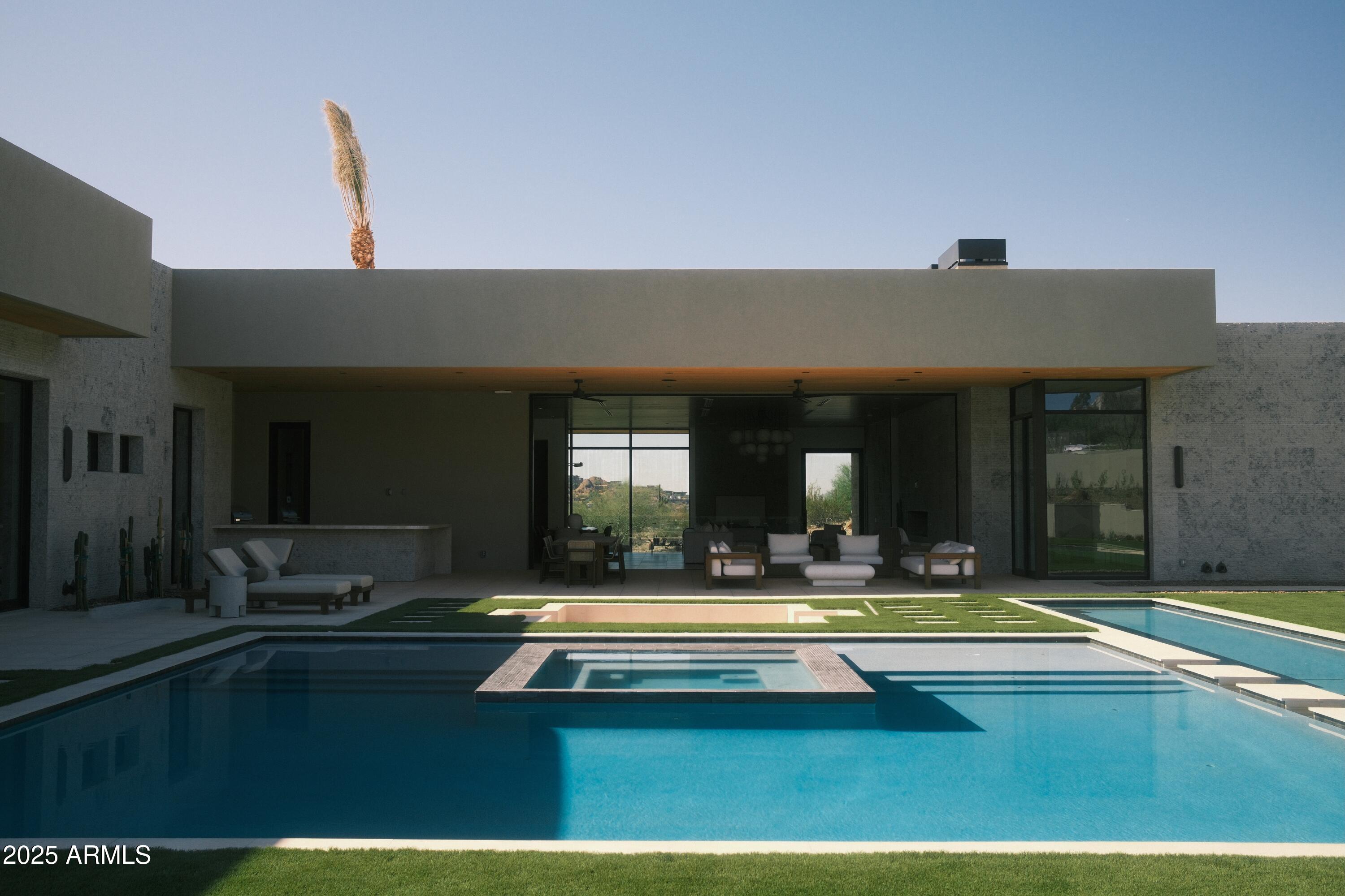 4644 E INDIAN BEND Road