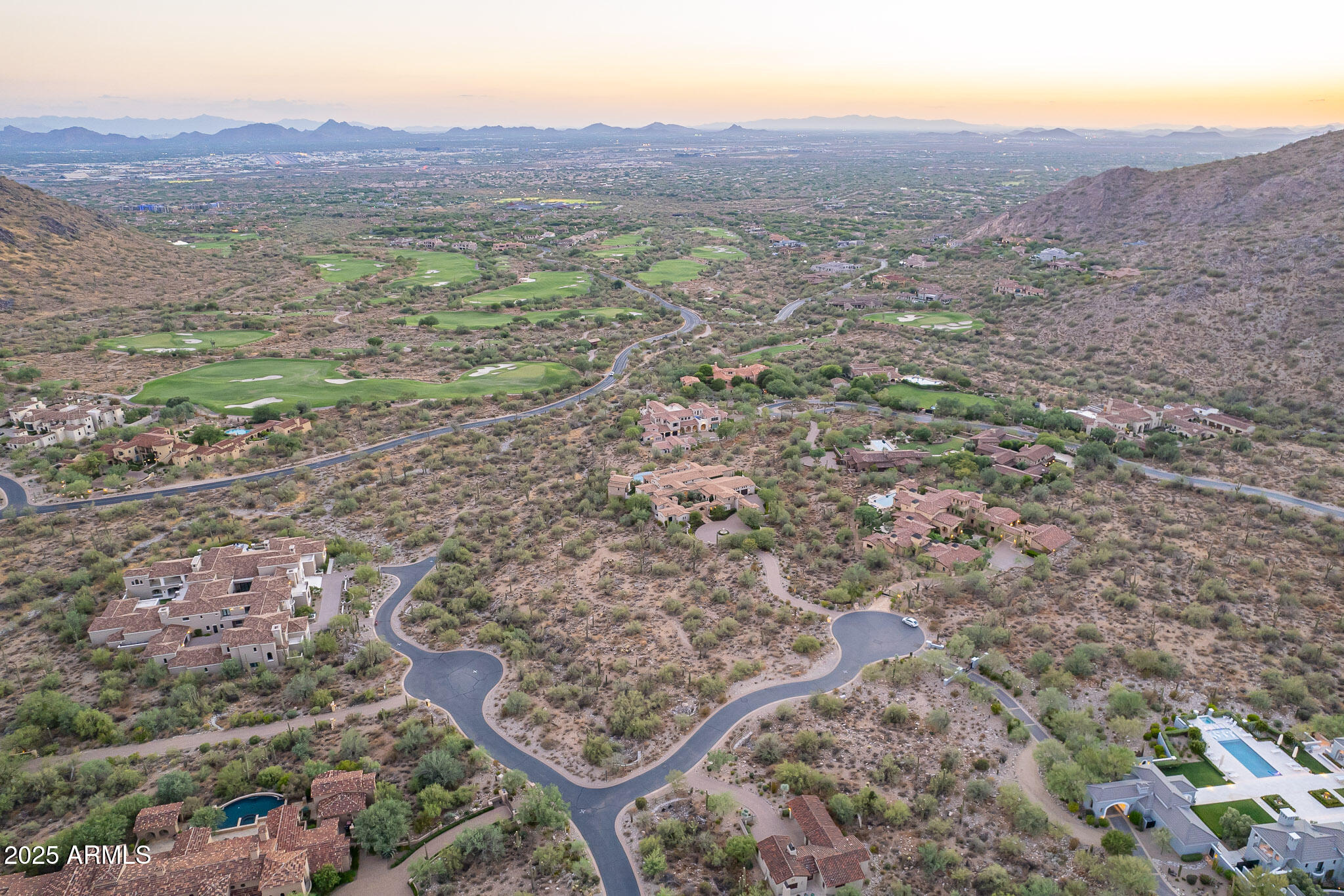 10795 E FEATHERSONG Lane, 1606