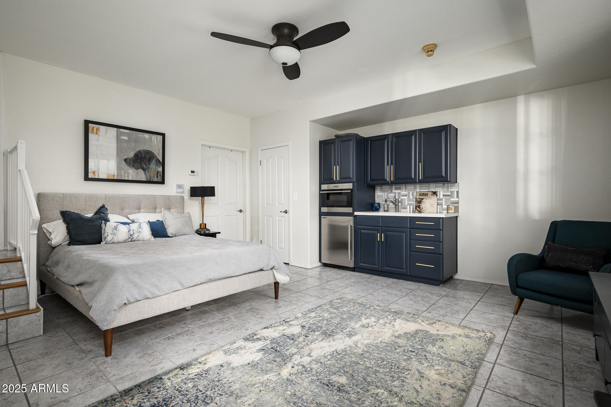 3977 E Paradise View Drive