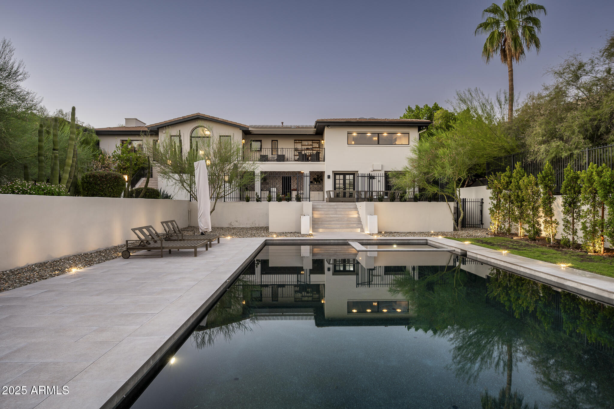 3977 E Paradise View Drive