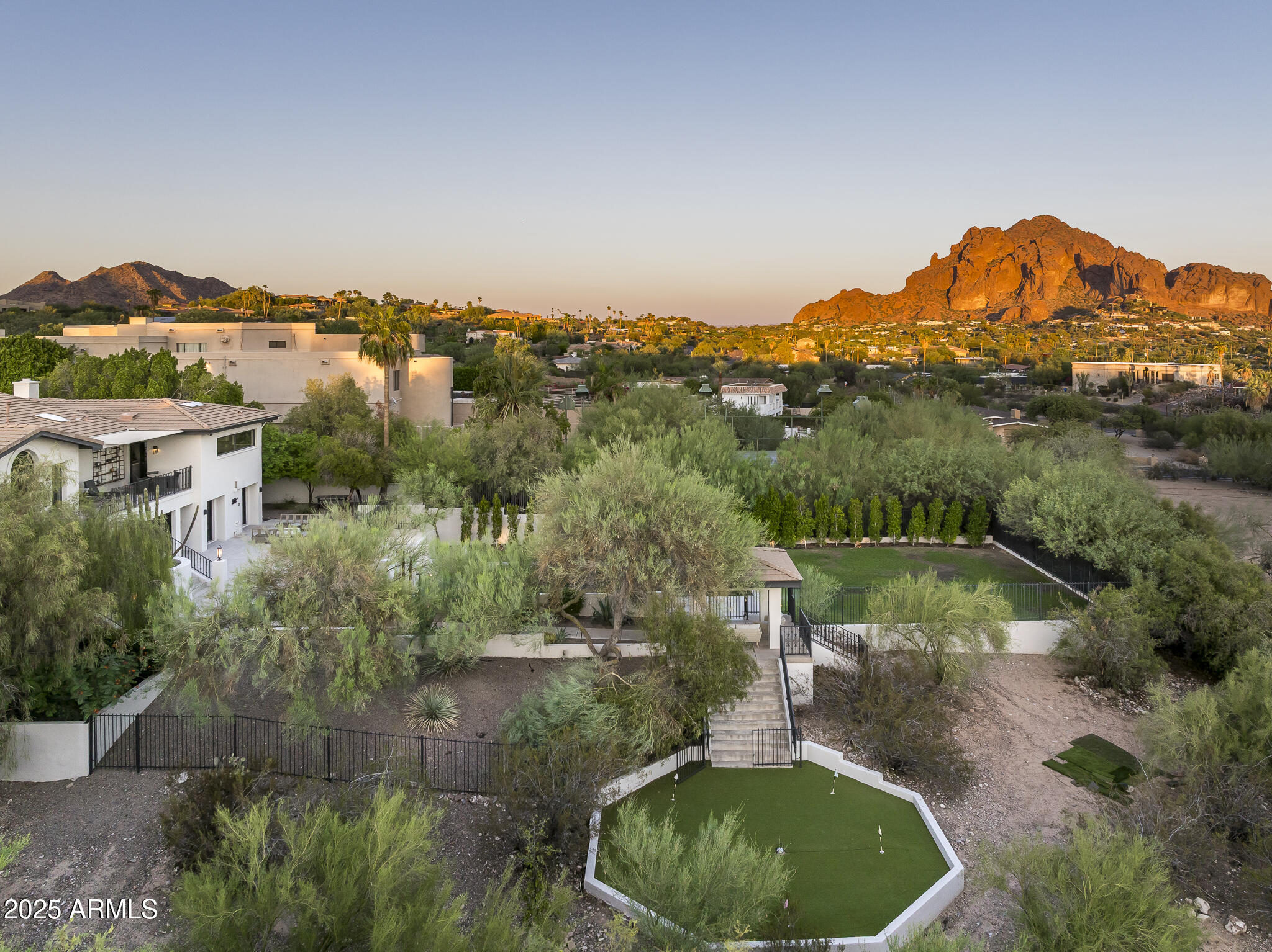 3977 E Paradise View Drive