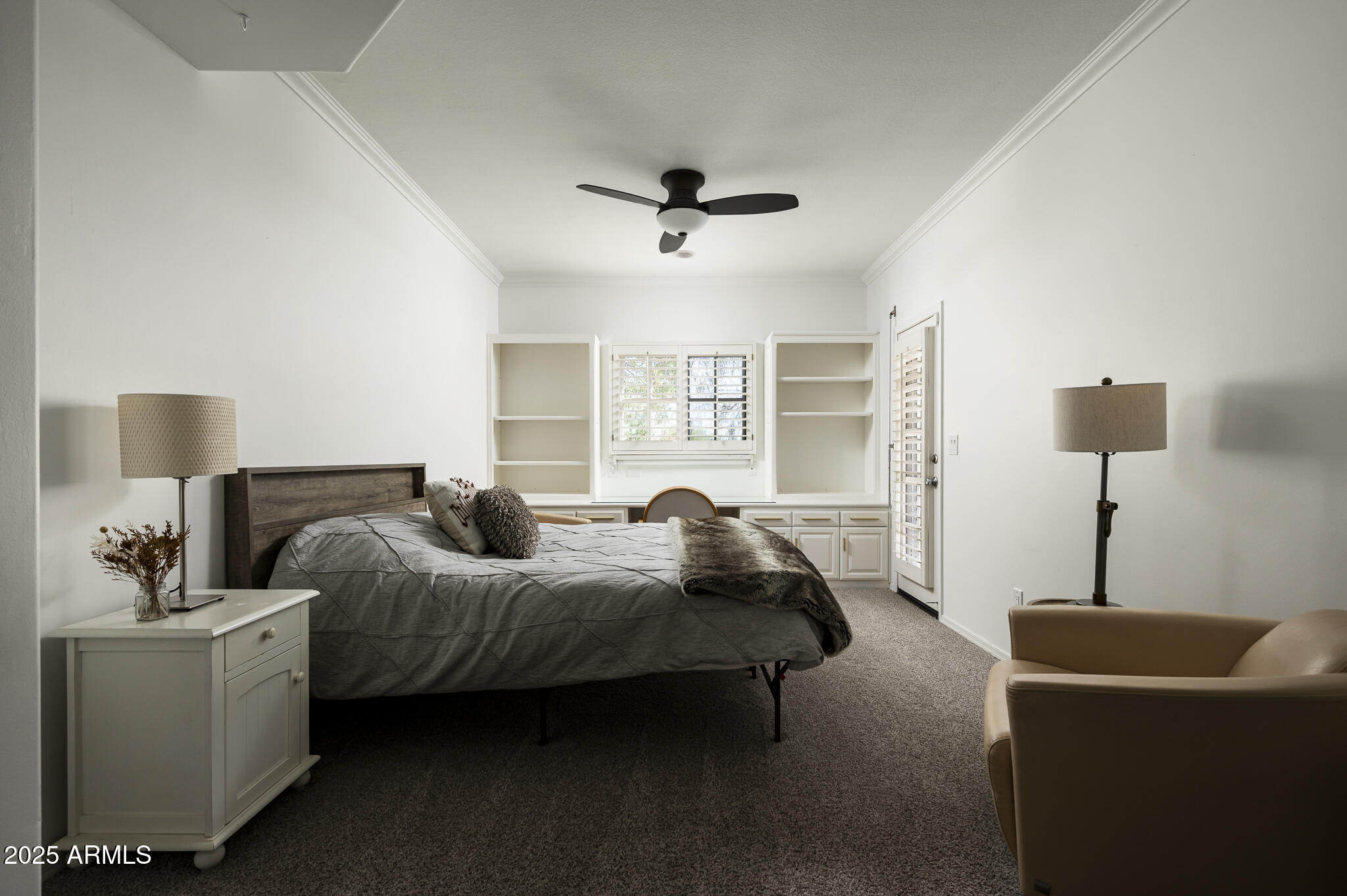 3977 E Paradise View Drive