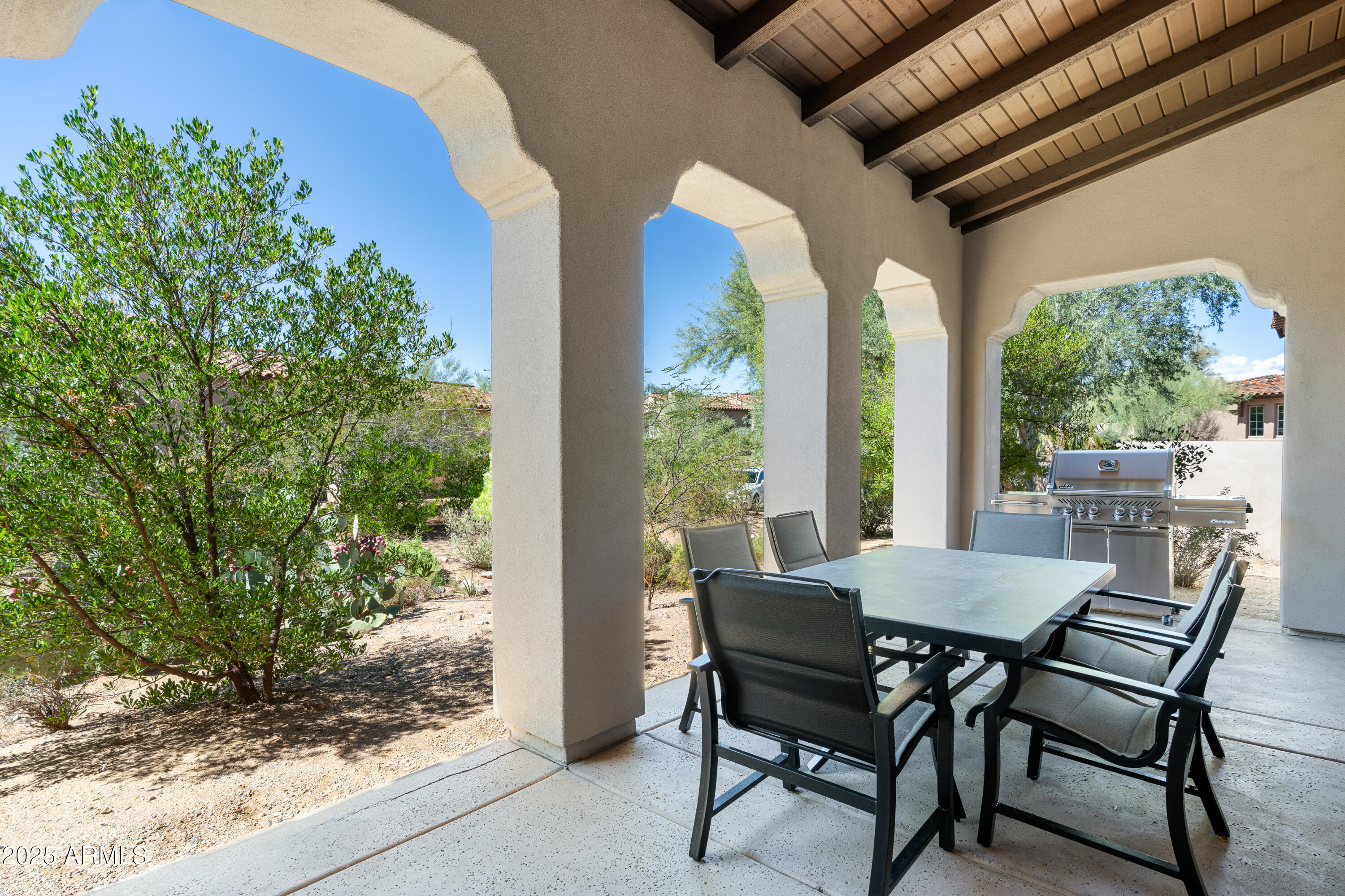 8905 E MOUNTAIN SPRING Road