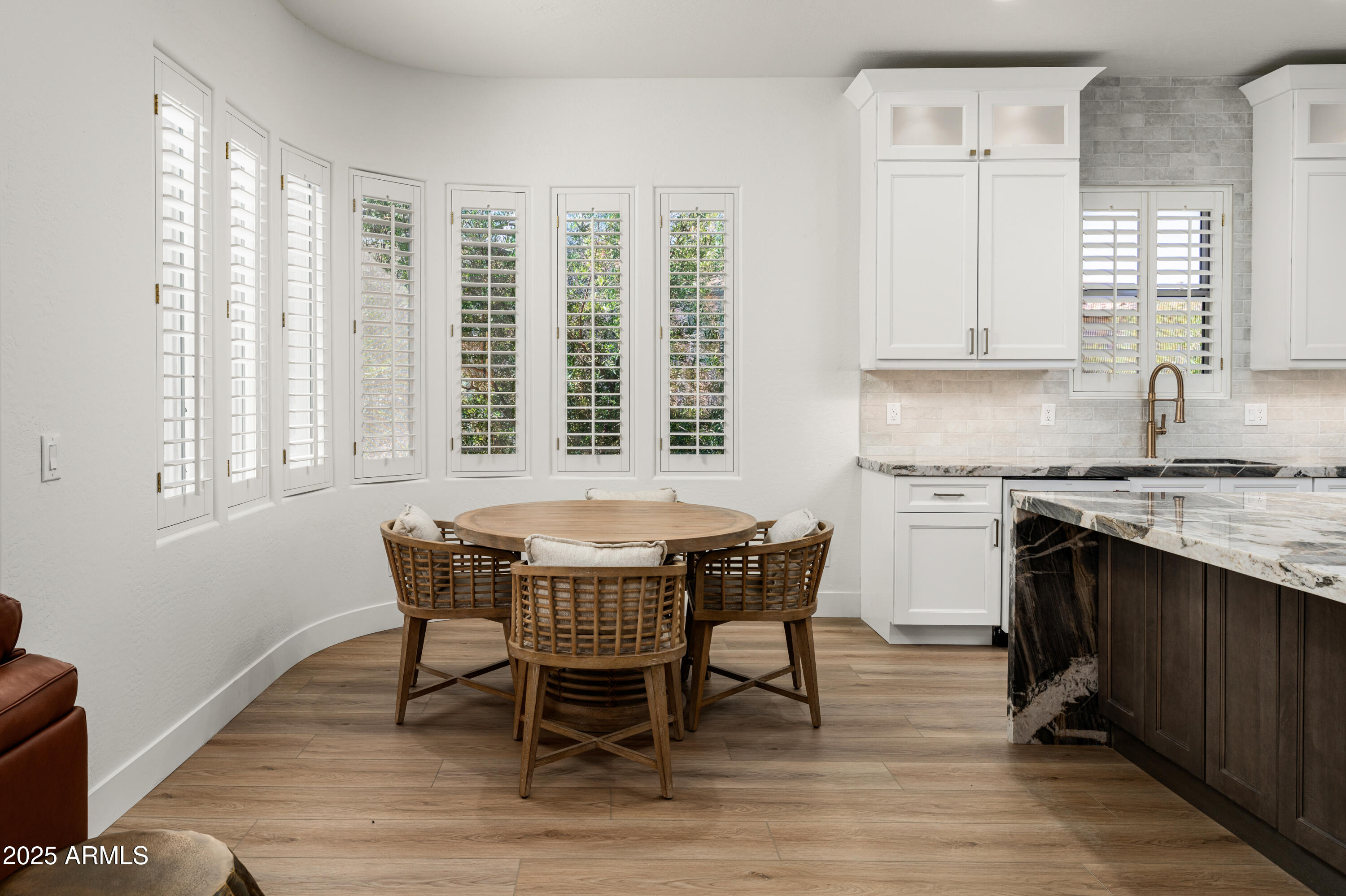 8905 E MOUNTAIN SPRING Road