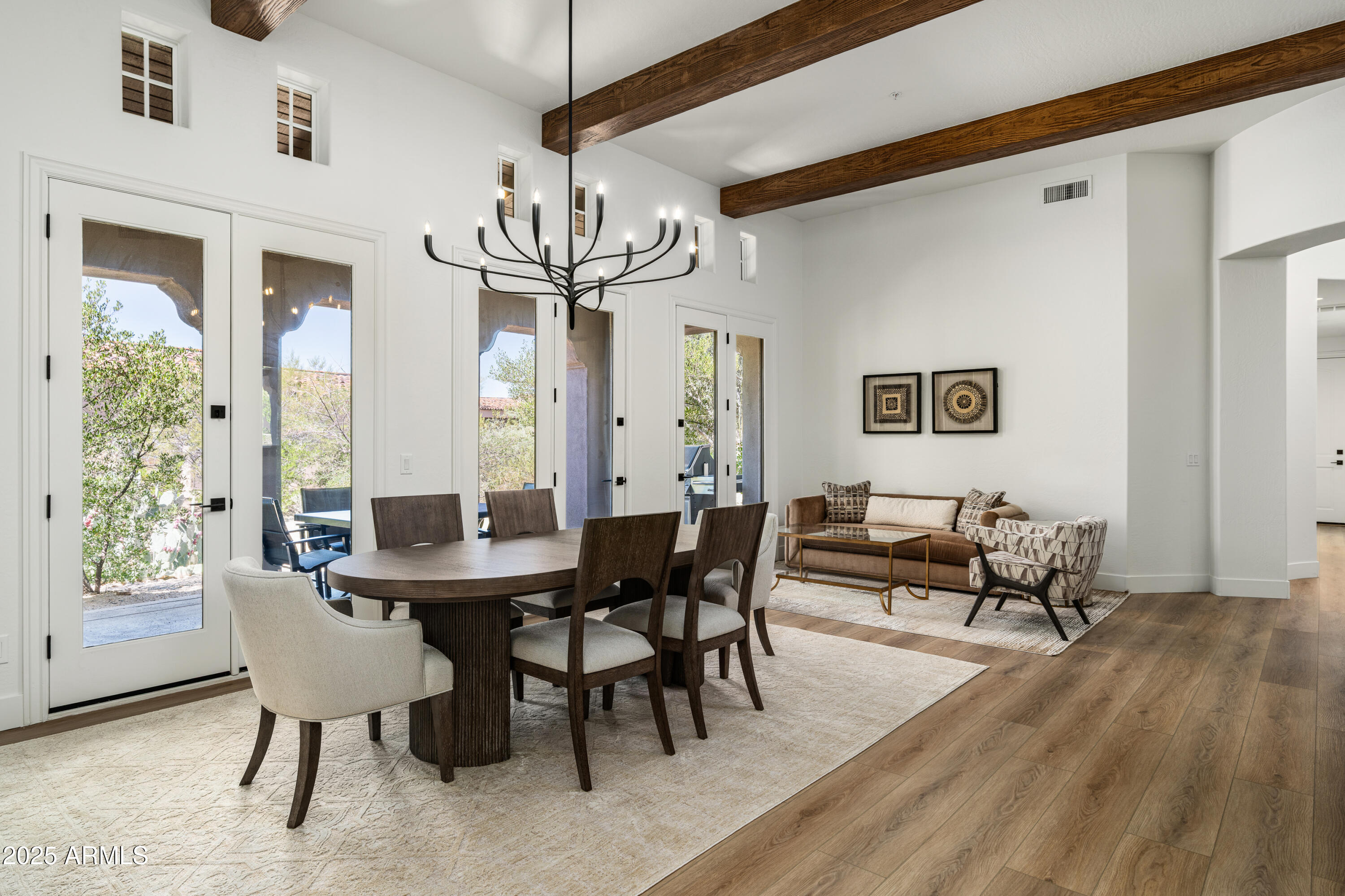 8905 E MOUNTAIN SPRING Road