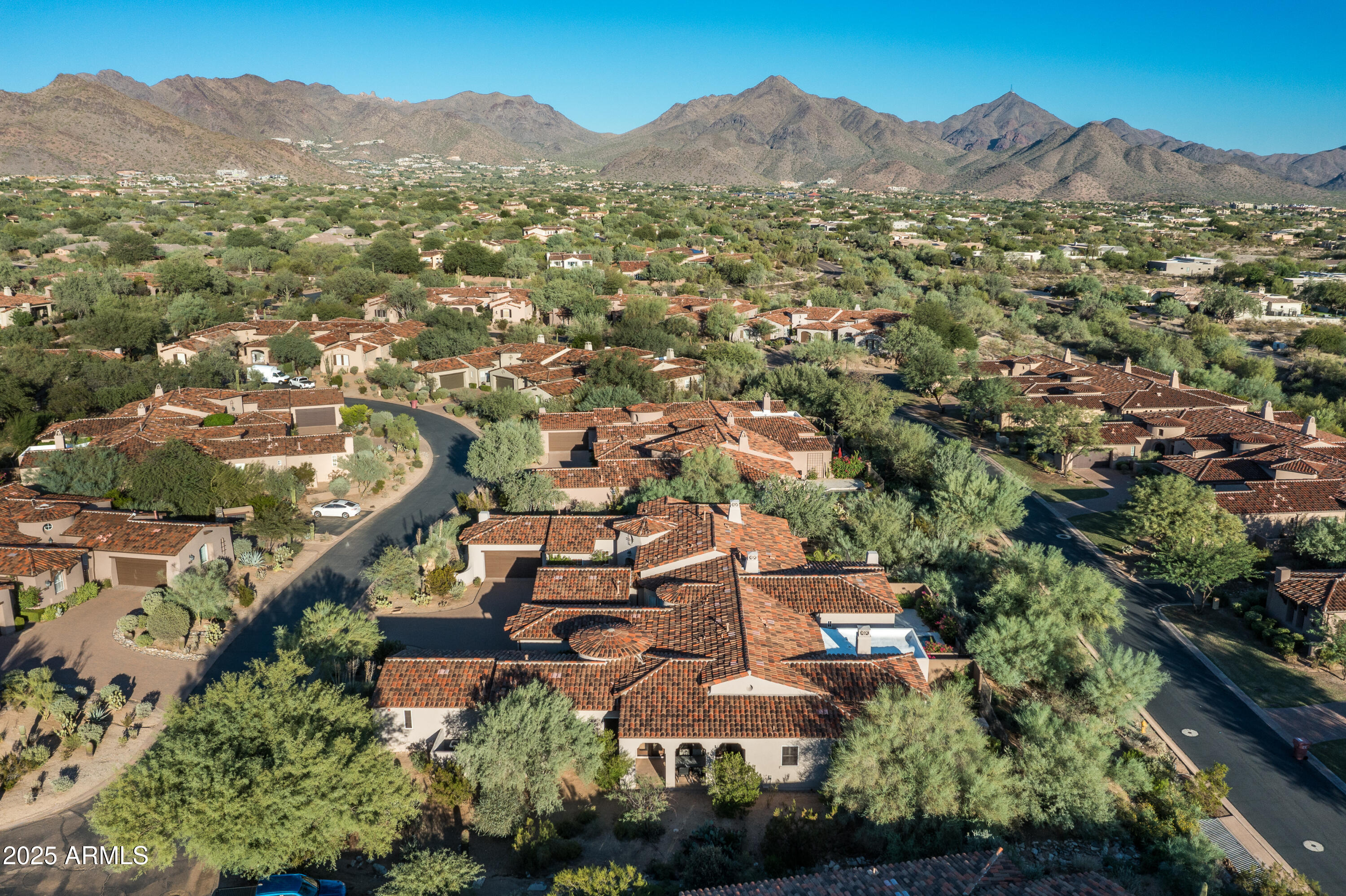 8905 E MOUNTAIN SPRING Road