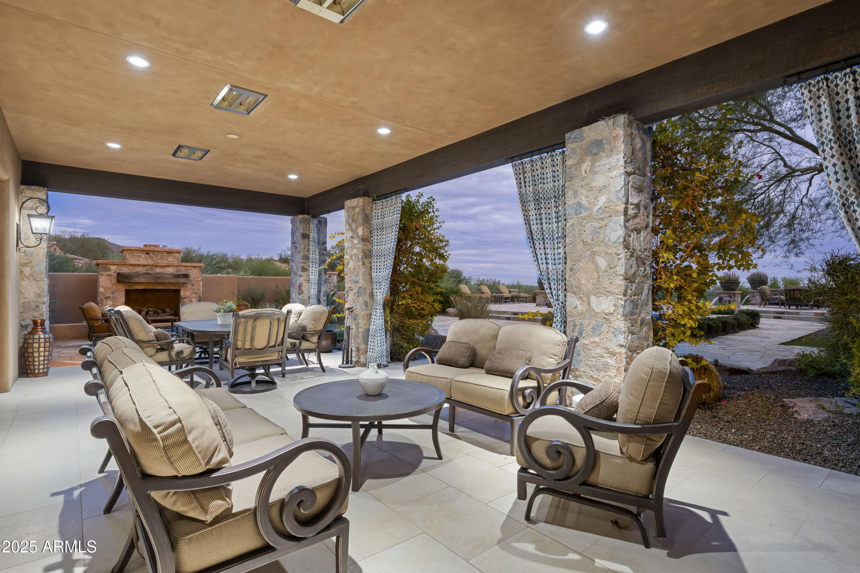 18754 N 101ST Place, 13, Scottsdale Unit: 13