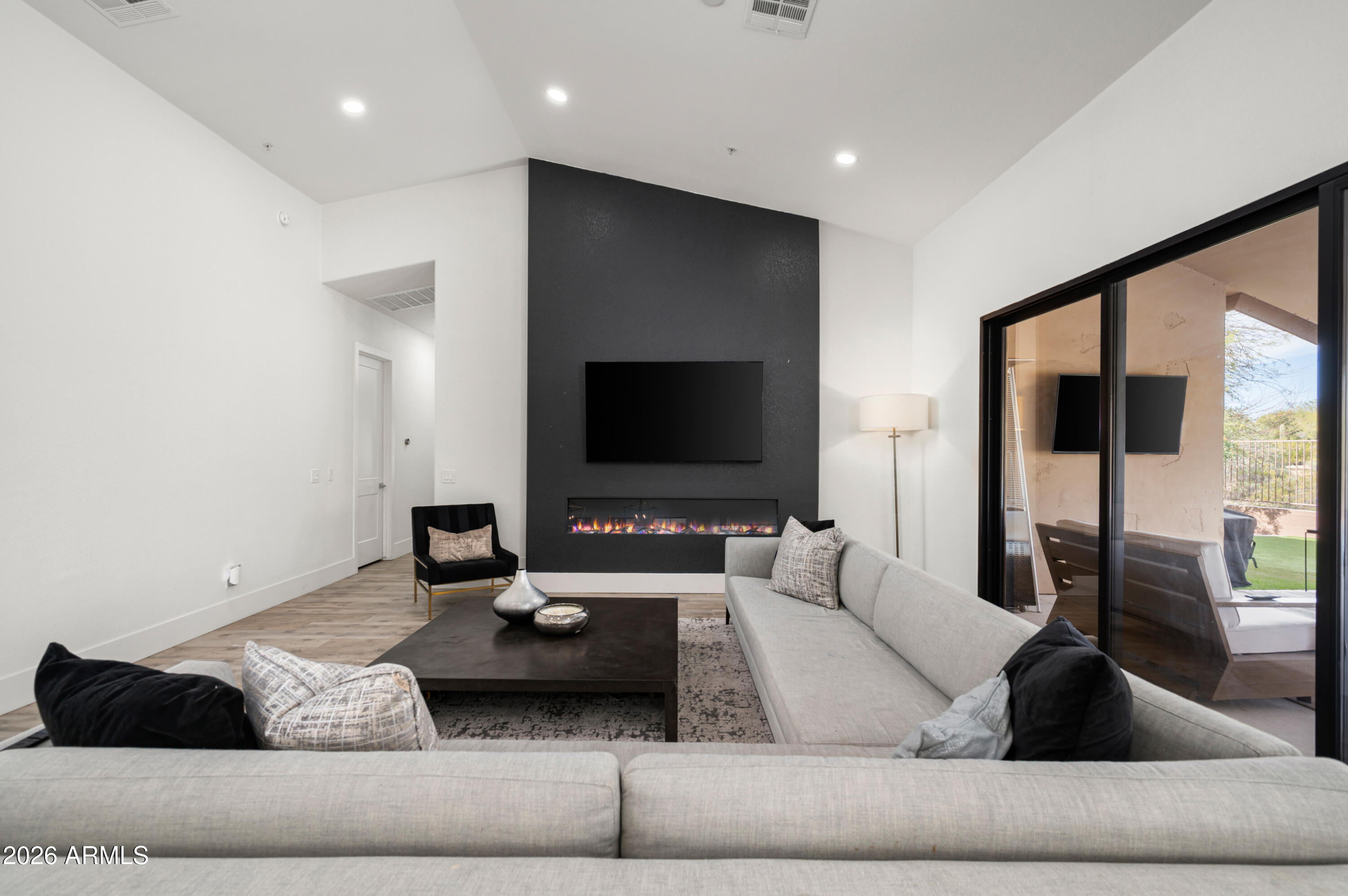 9160 E PALM TREE Drive