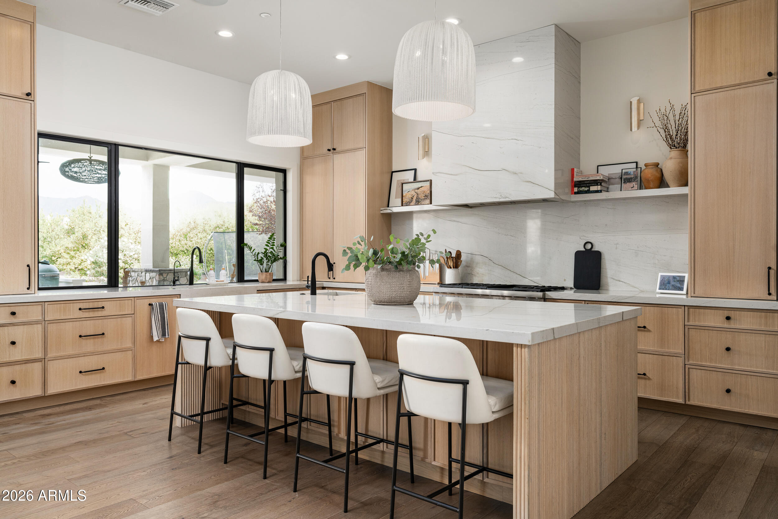 10620 E CHOLLA Street