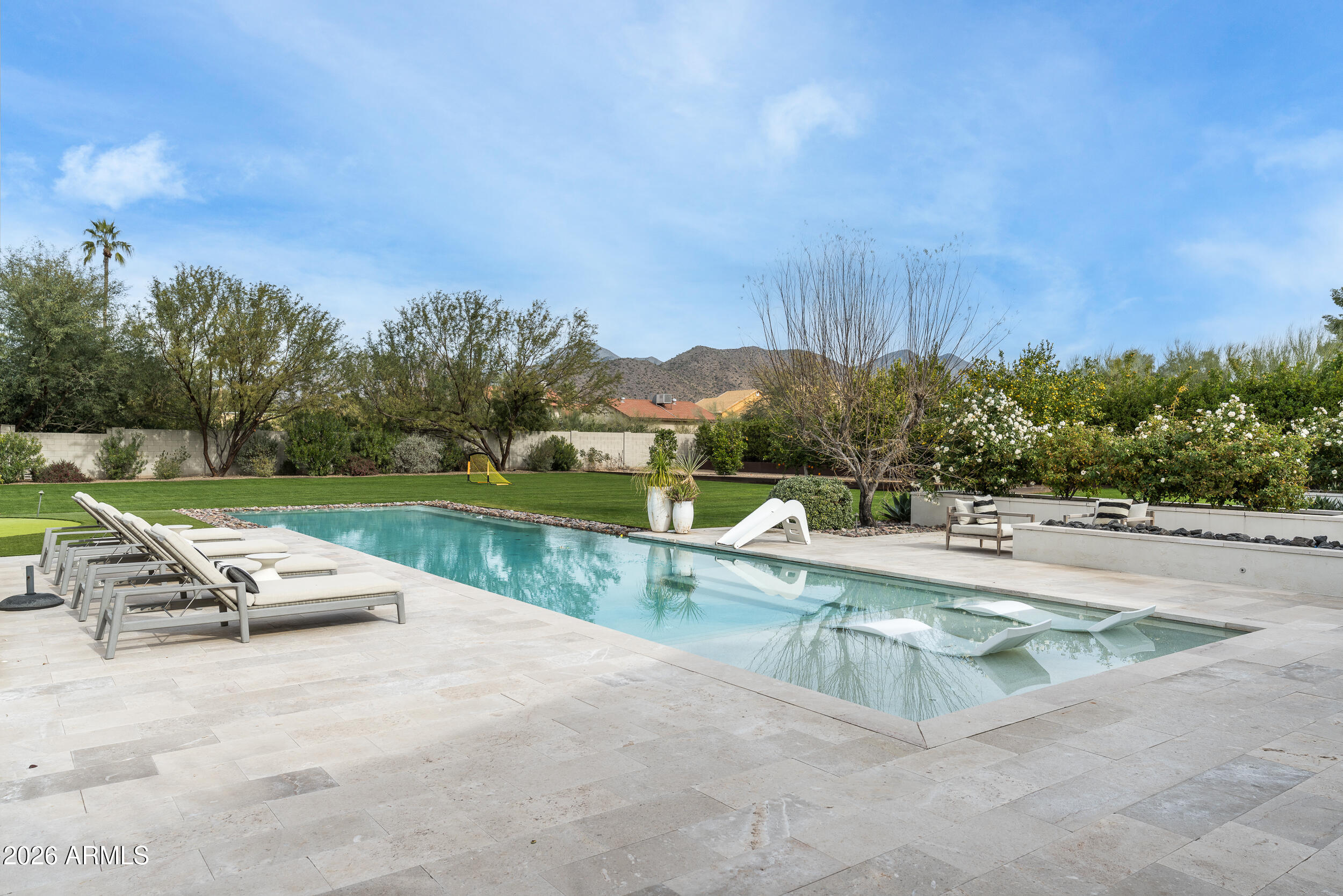 10620 E CHOLLA Street