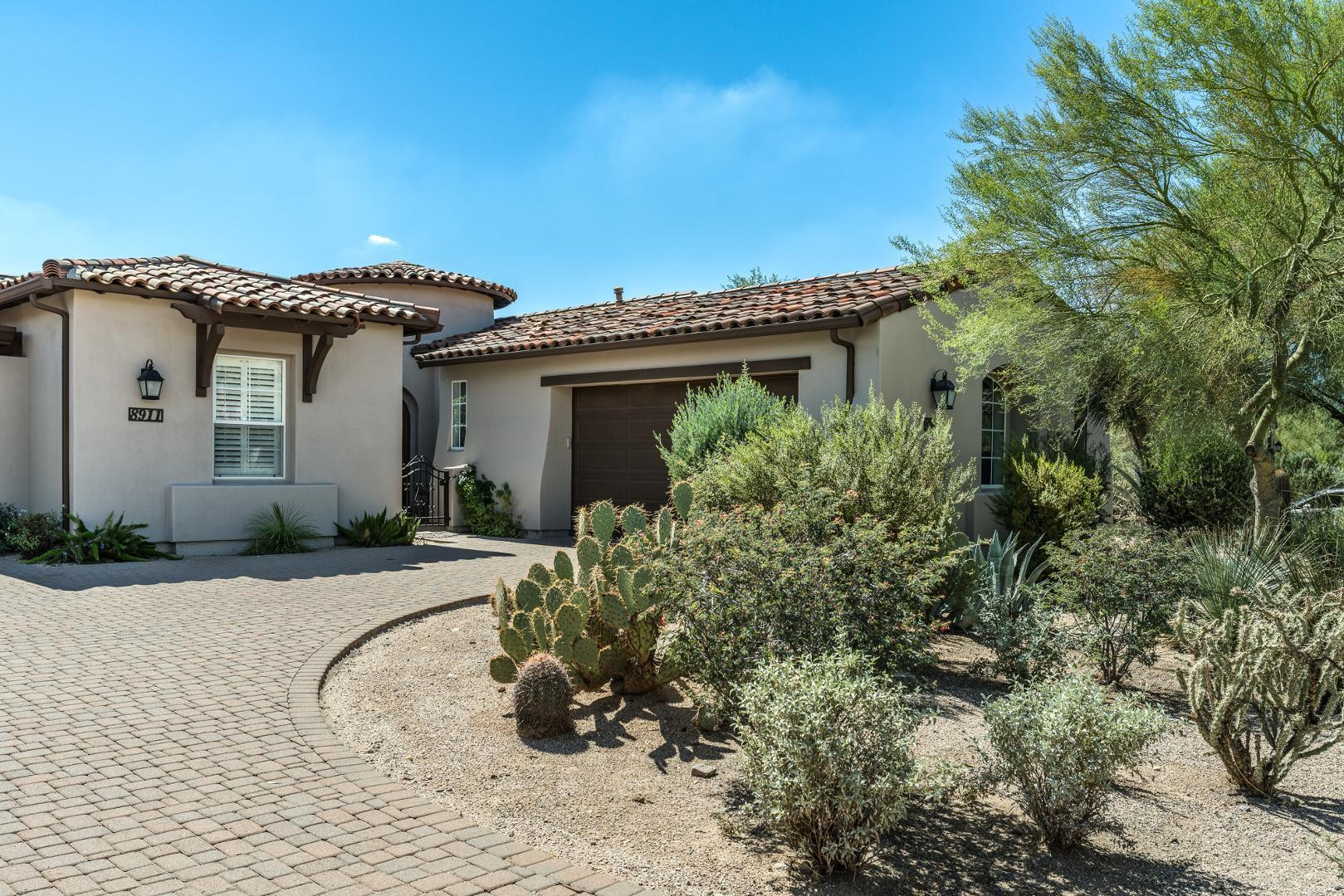 8905 E Mountain Spring Road 37