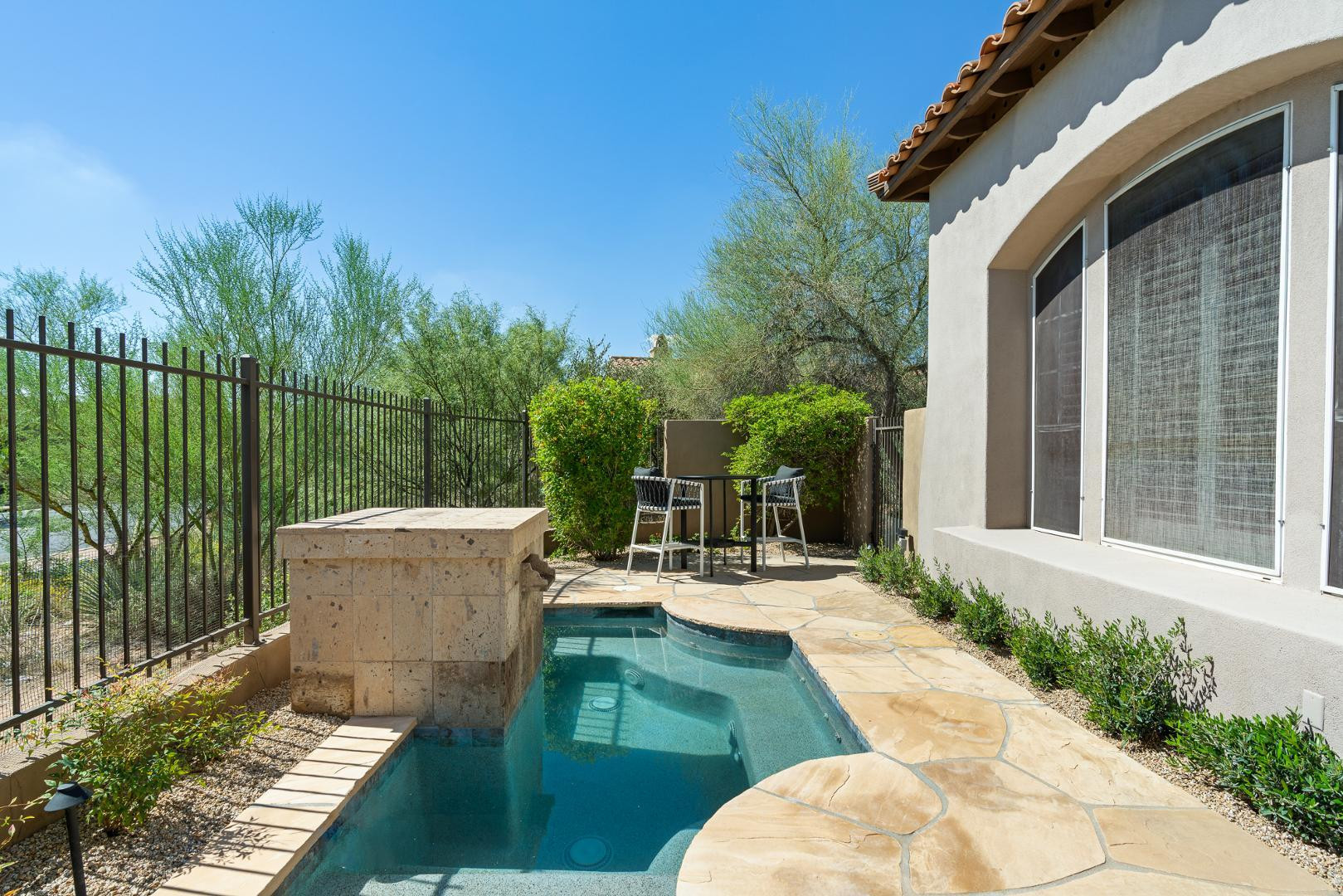8905 E Mountain Spring Road 37
