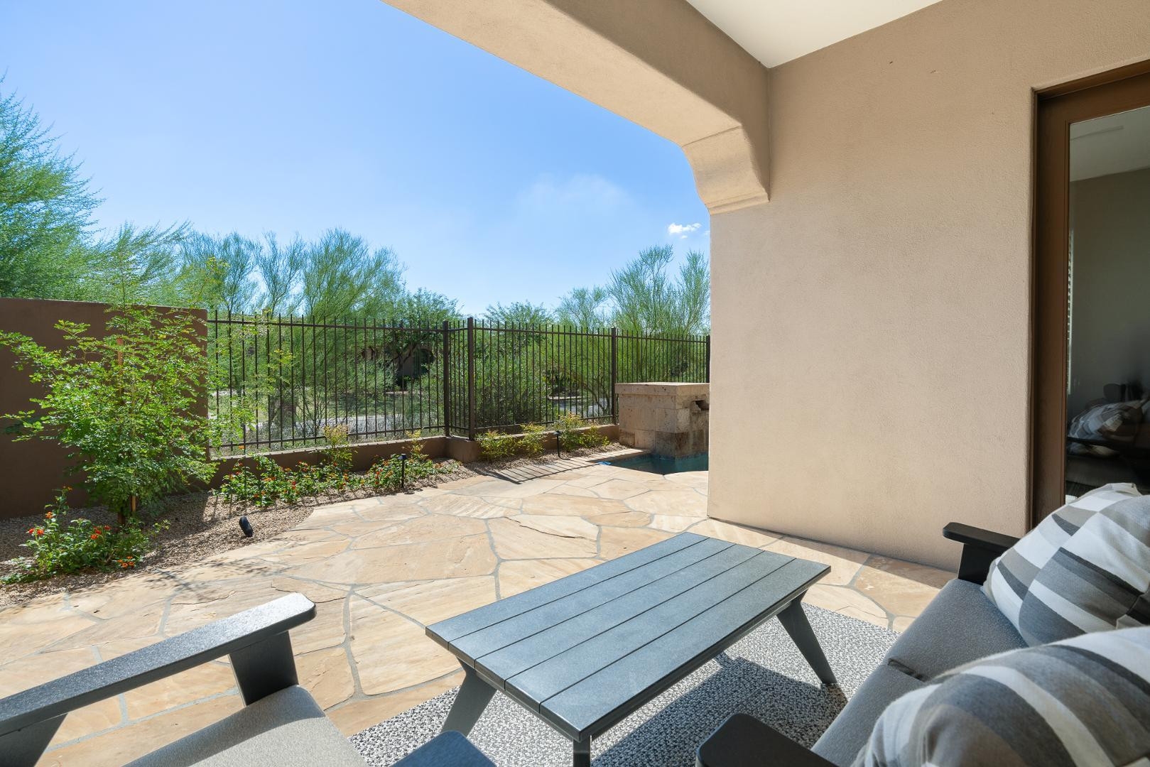 8905 E Mountain Spring Road 37