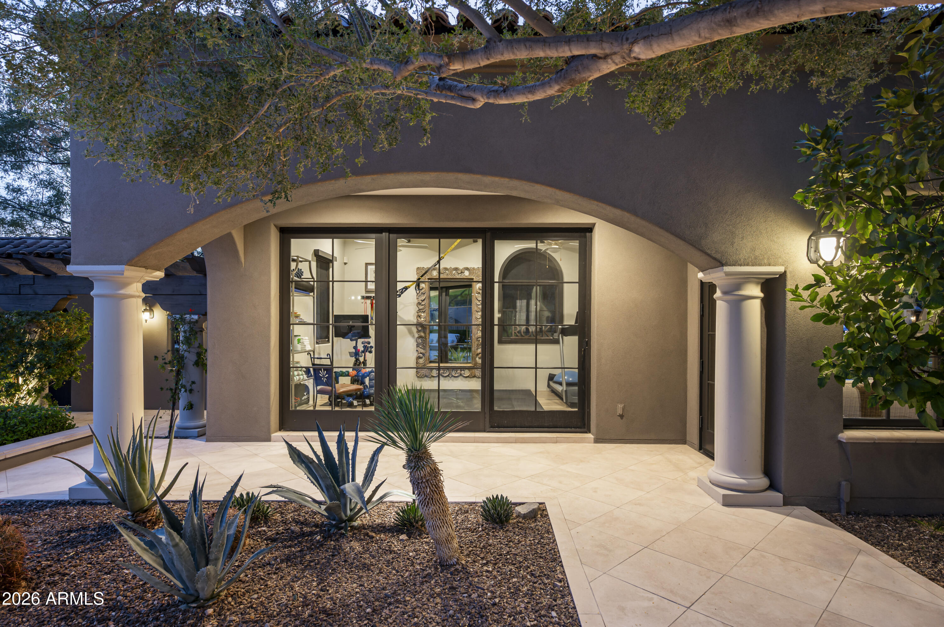 10202 E JOURNEY Lane