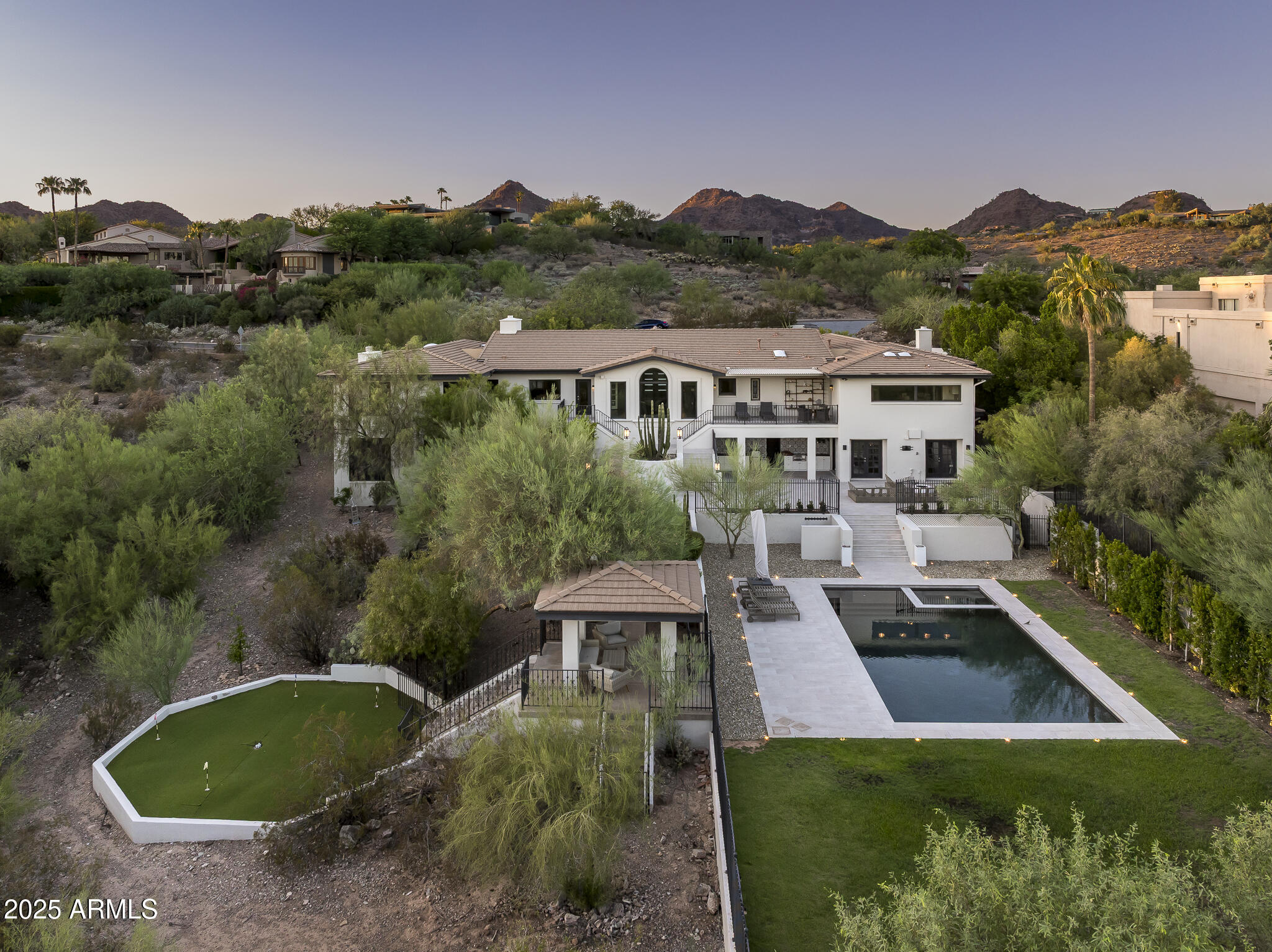 3977 E Paradise View Drive