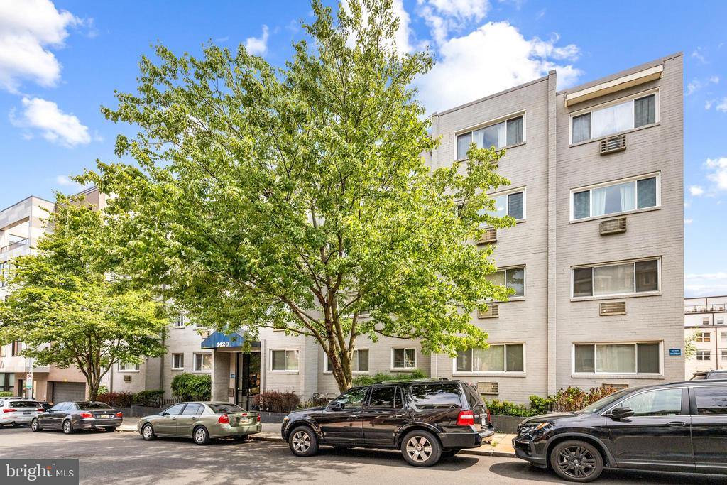 1420 CLIFTON STREET NW 108