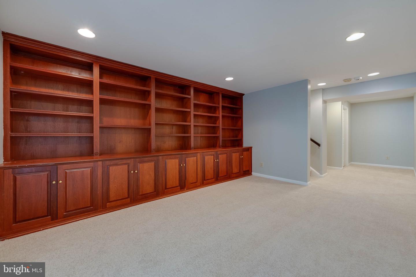 4710 Old Dominion Dr