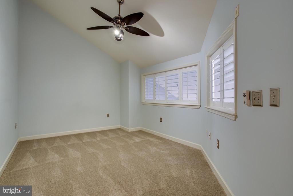 2310 14TH STREET N Unit: 402