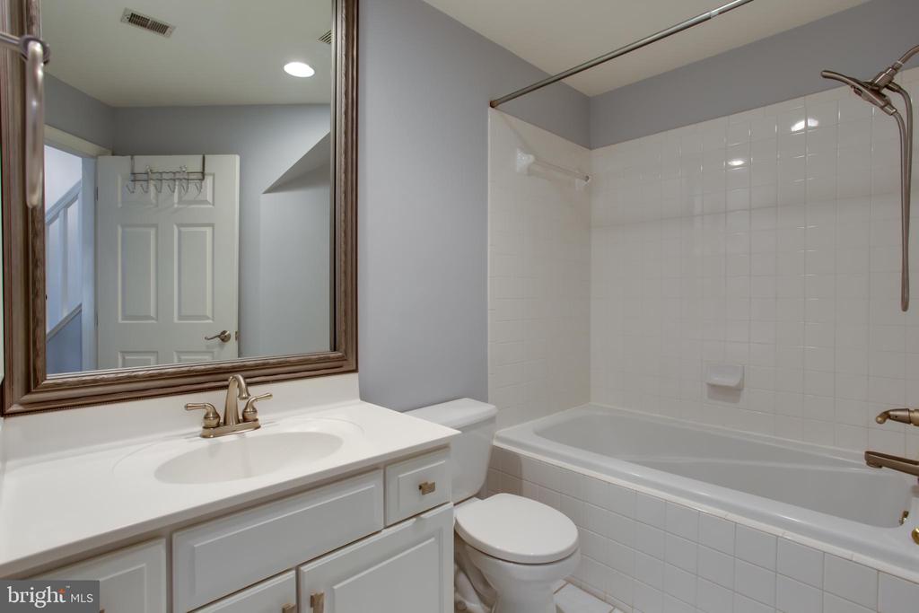 2310 14TH STREET N Unit: 402