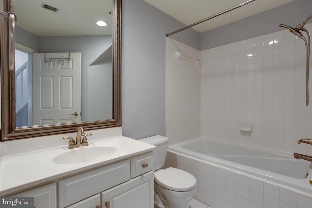 2310 14TH STREET N Unit: 402