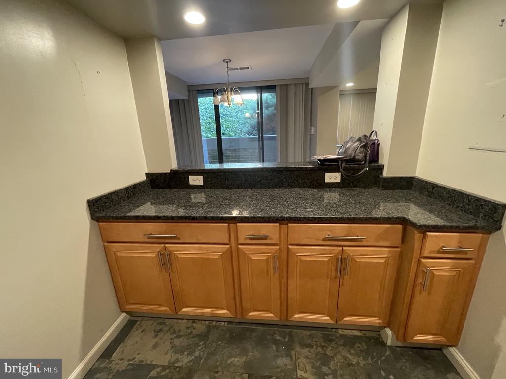 485 N ARMISTEAD STREET Unit: T3