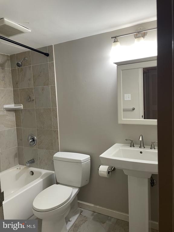 485 N ARMISTEAD STREET Unit: T3