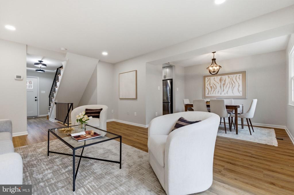 3262 CAMBRIDGE COURT