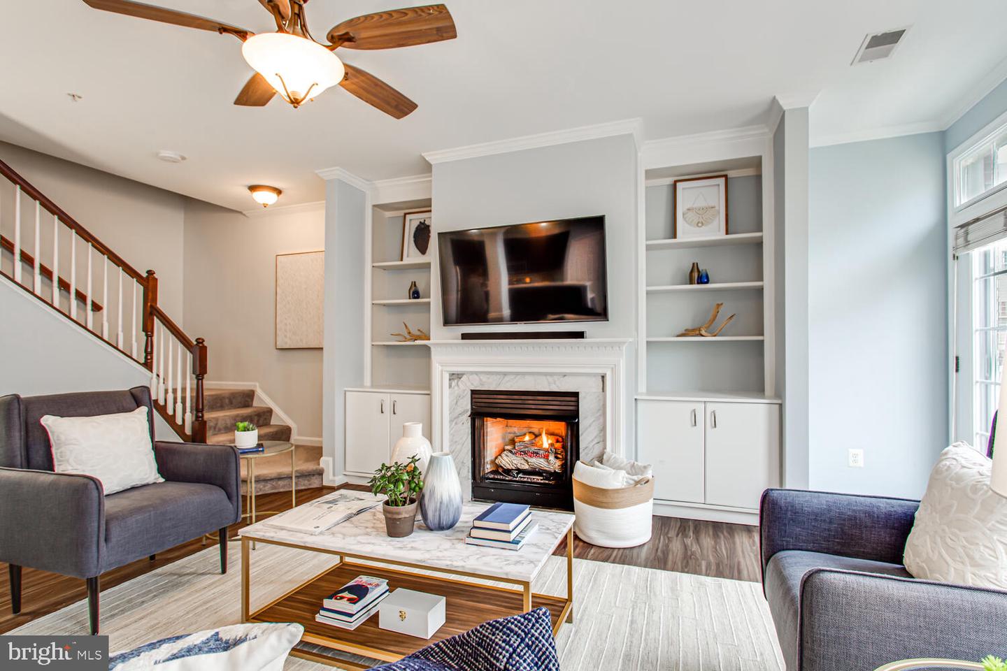 2665 MANHATTAN PLACE Unit: 305