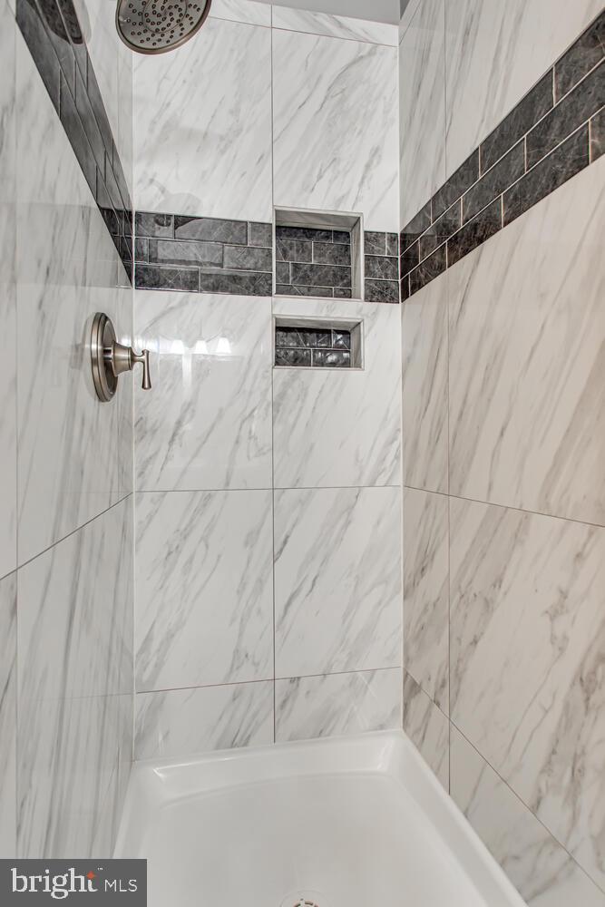 2665 MANHATTAN PLACE Unit: 305