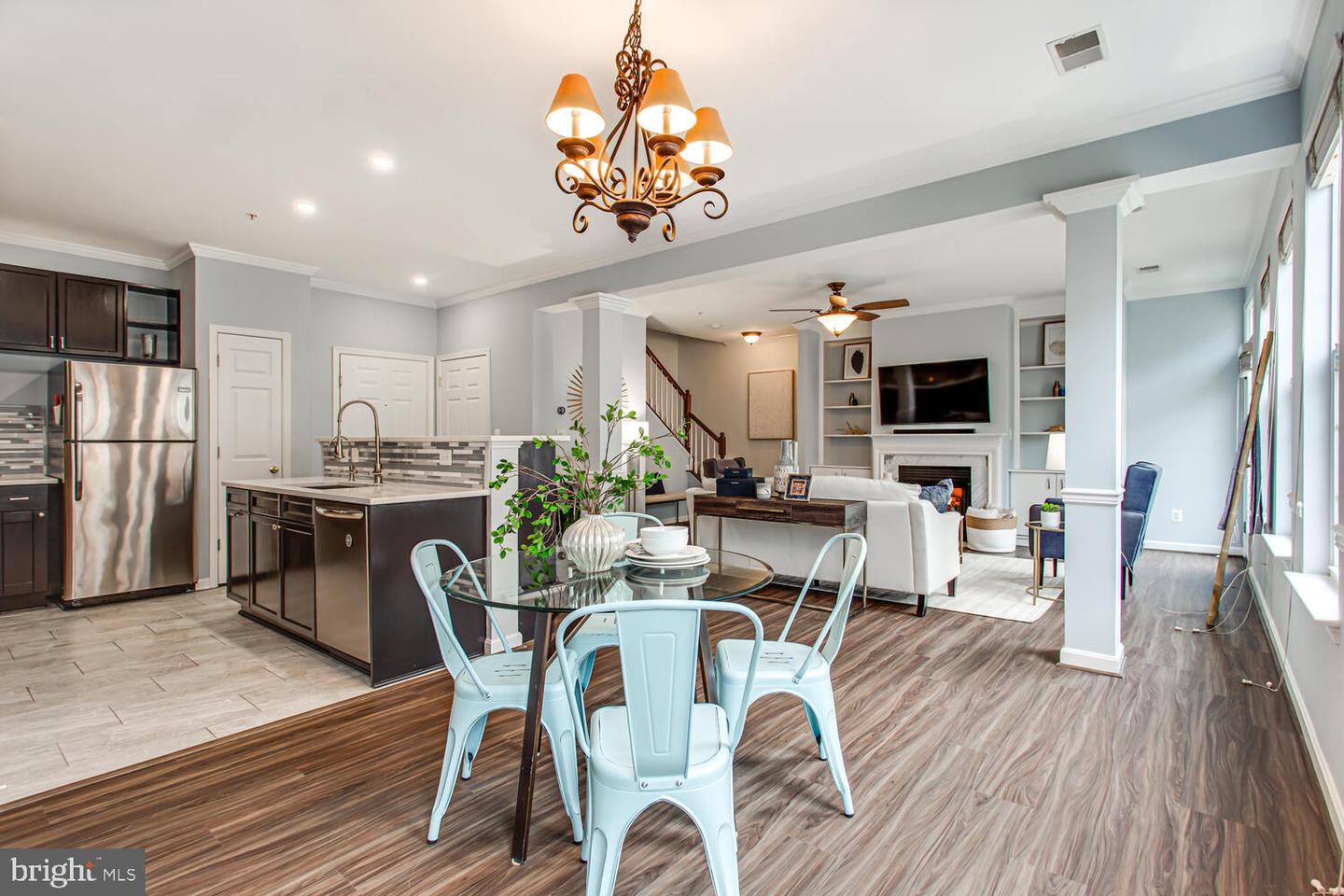 2665 MANHATTAN PLACE Unit: 305