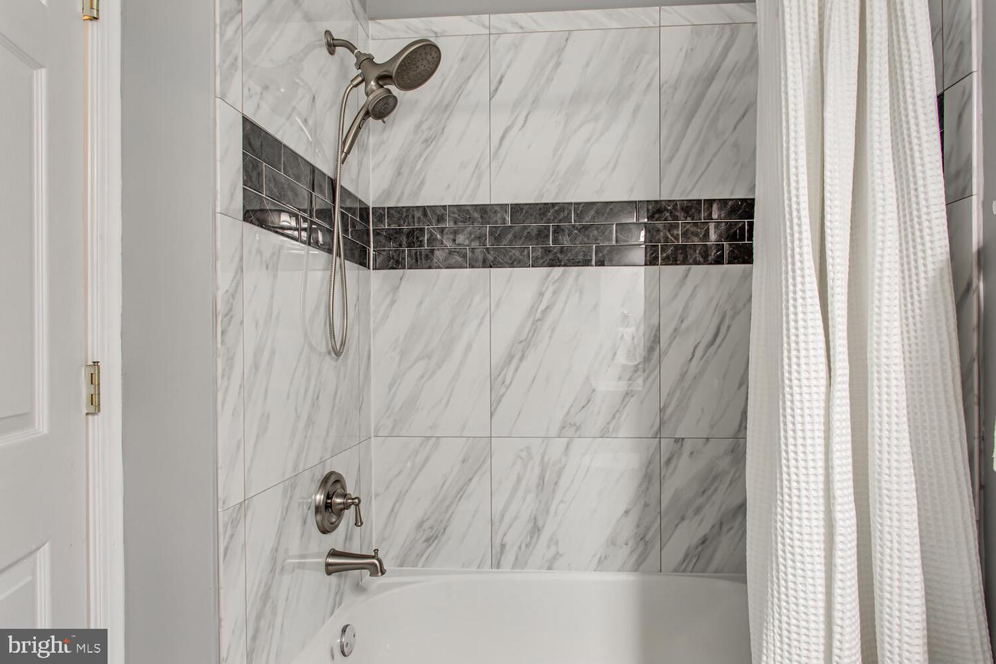 2665 MANHATTAN PLACE Unit: 305