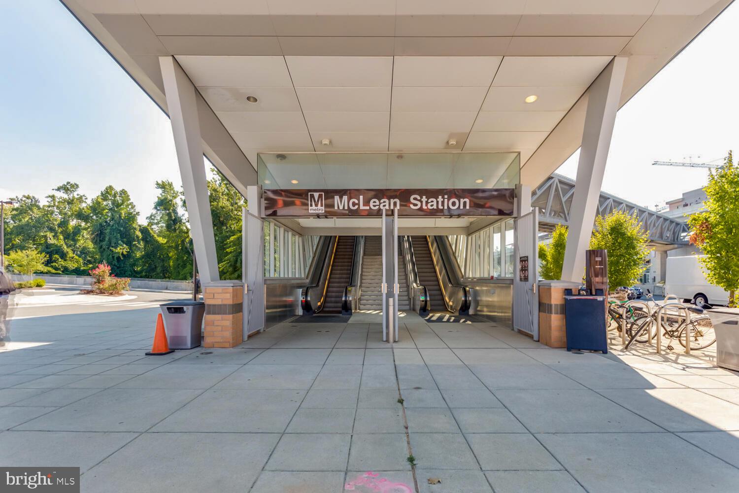 1808 Old Meadow Rd #303