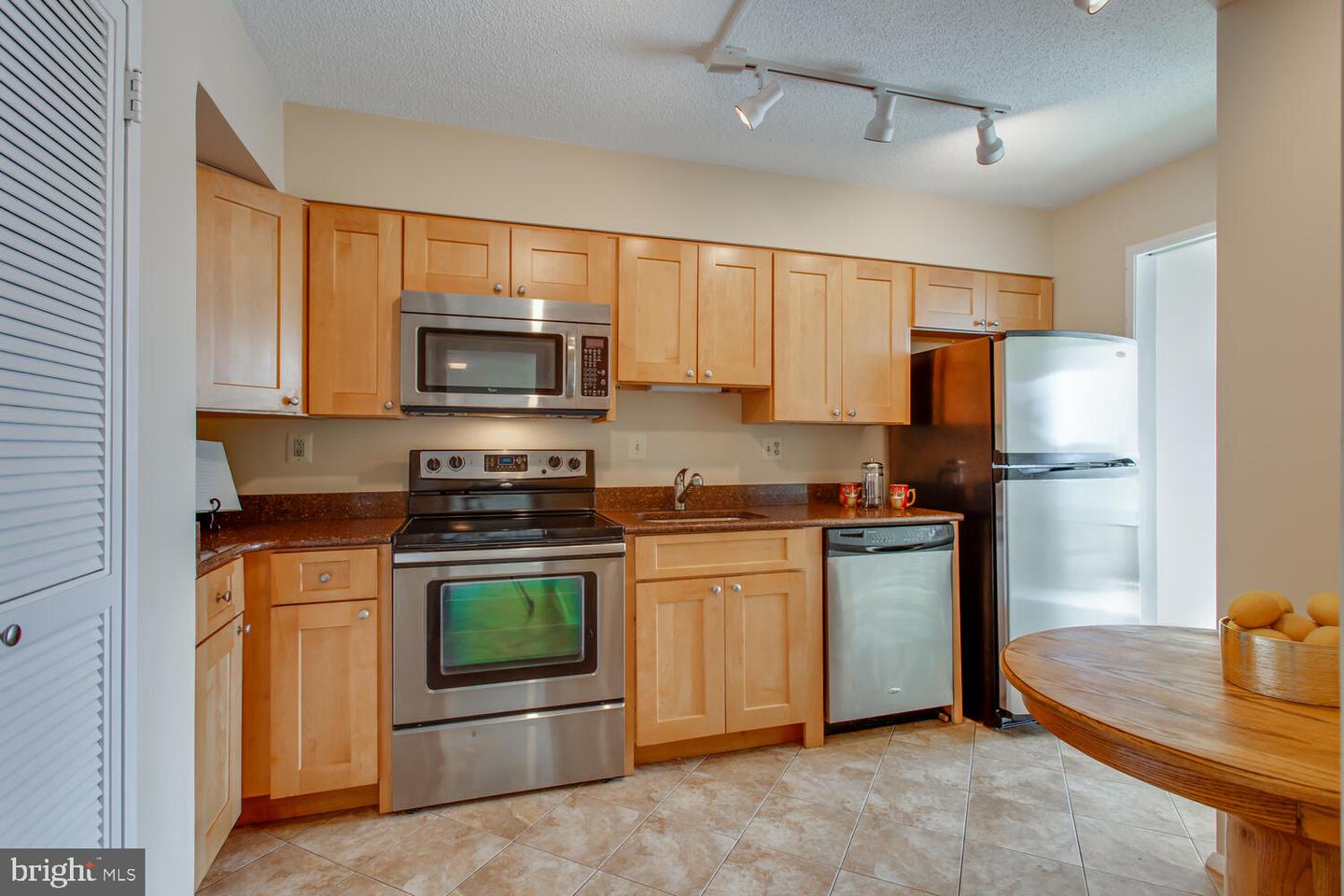 1808 Old Meadow Rd #1109
