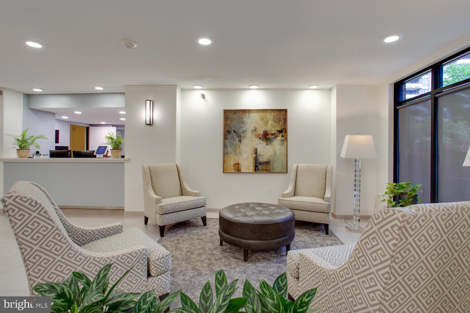 1808 OLD MEADOW ROAD 1009