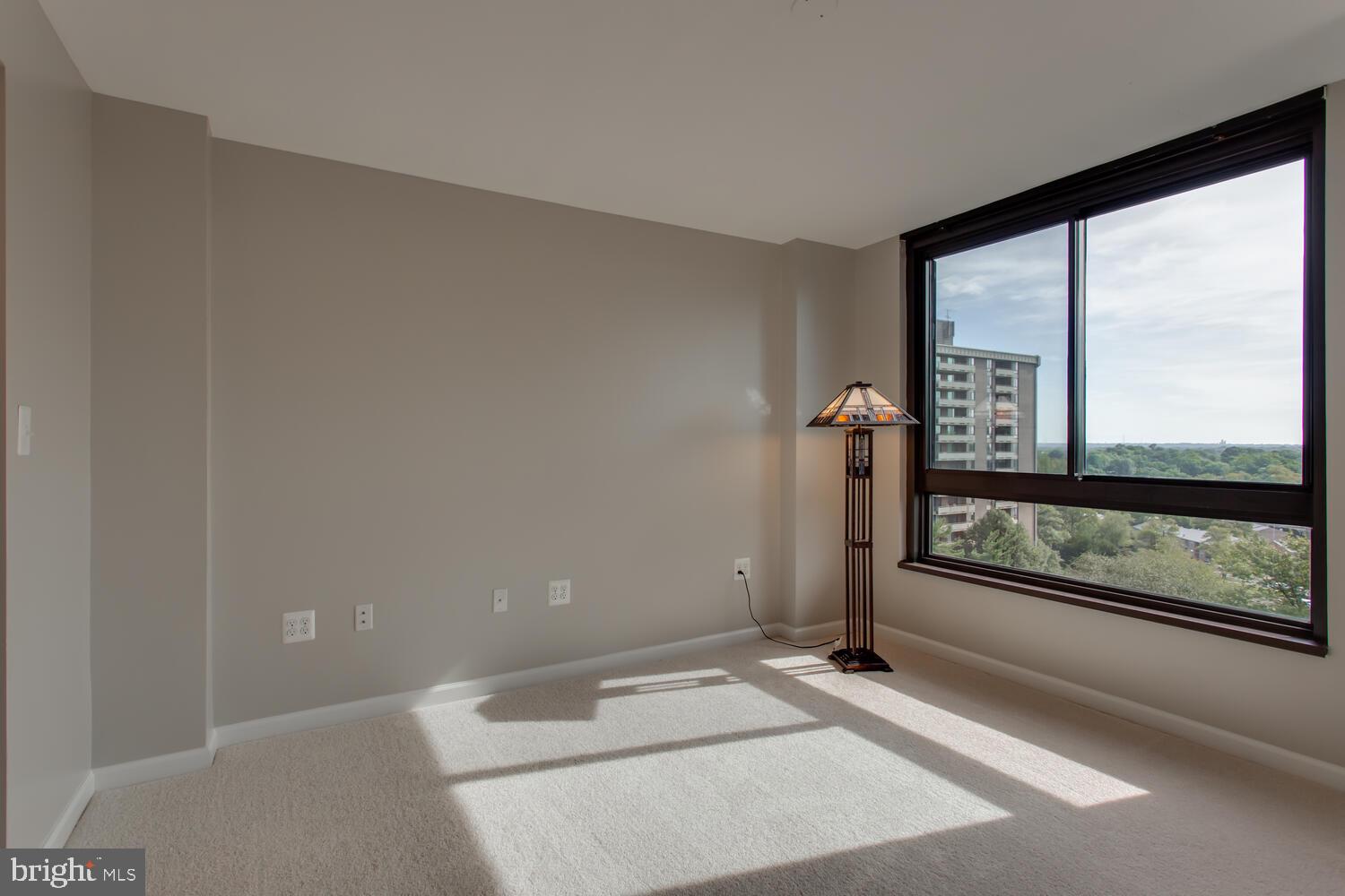 1808 OLD MEADOW ROAD 1009