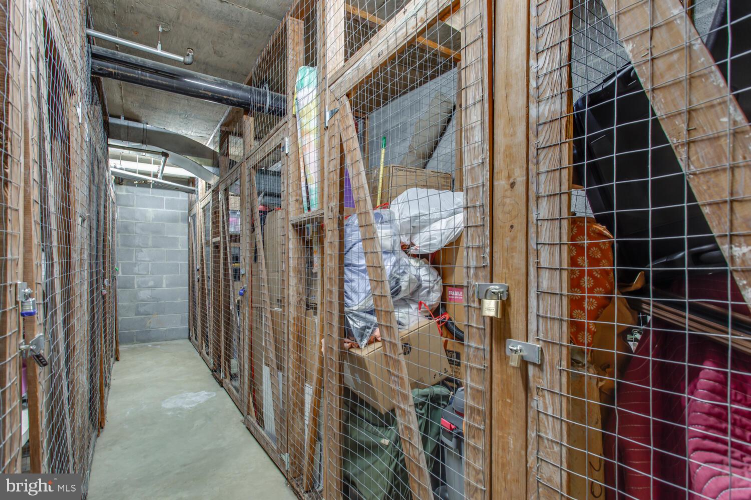 1808 OLD MEADOW ROAD 1009