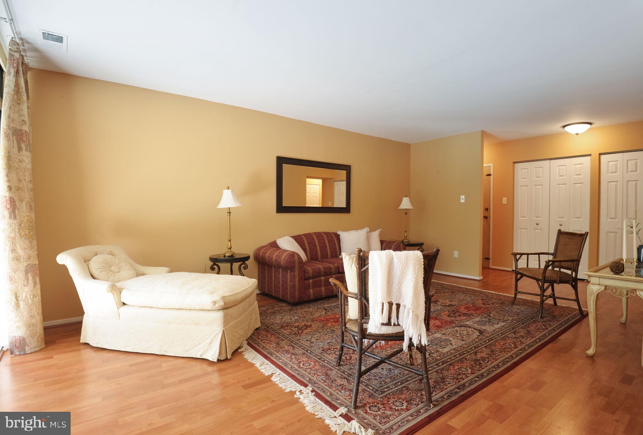 1675 PARKCREST CIRCLE 4E/300