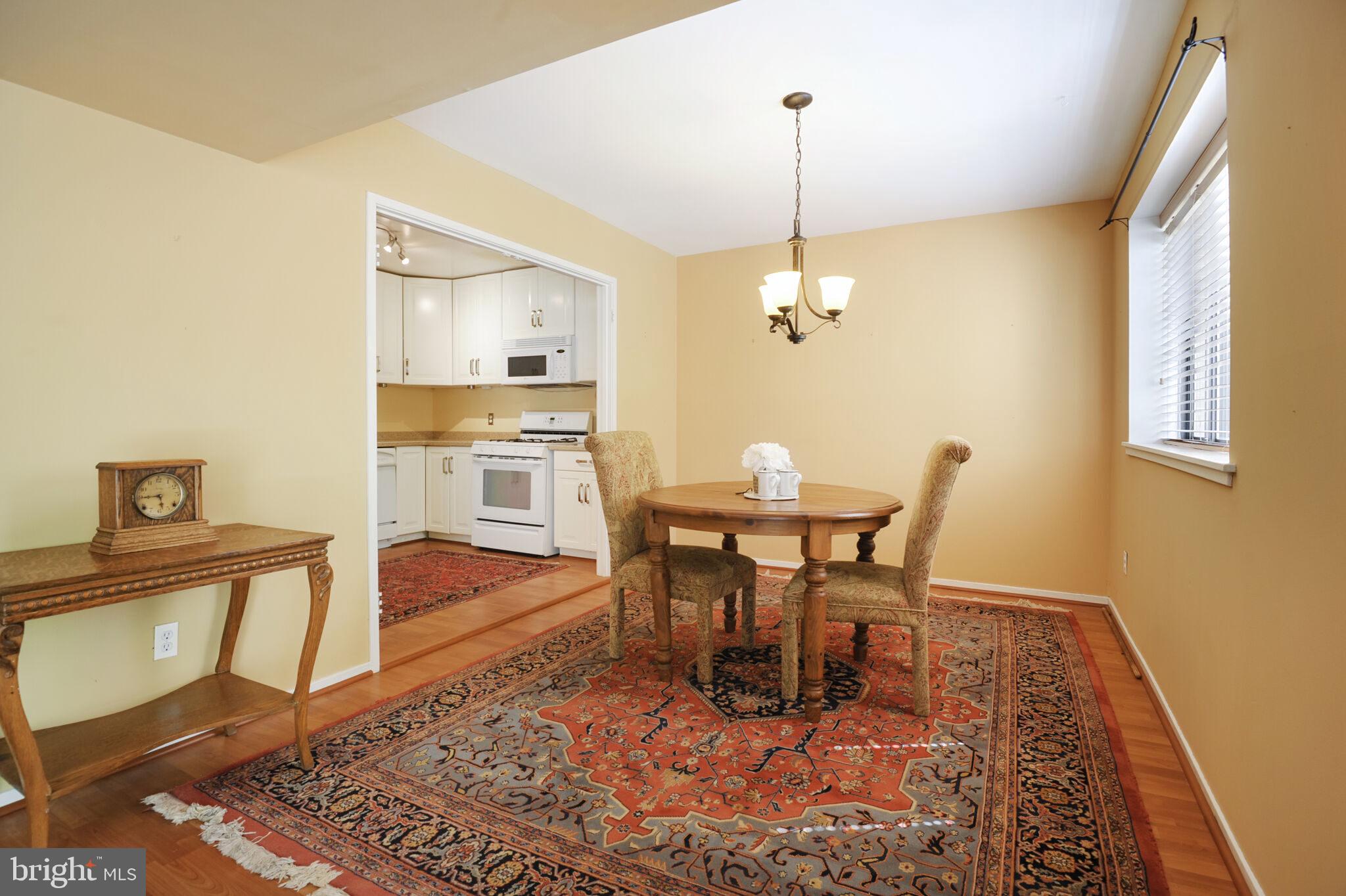 1675 PARKCREST CIRCLE 4E/300