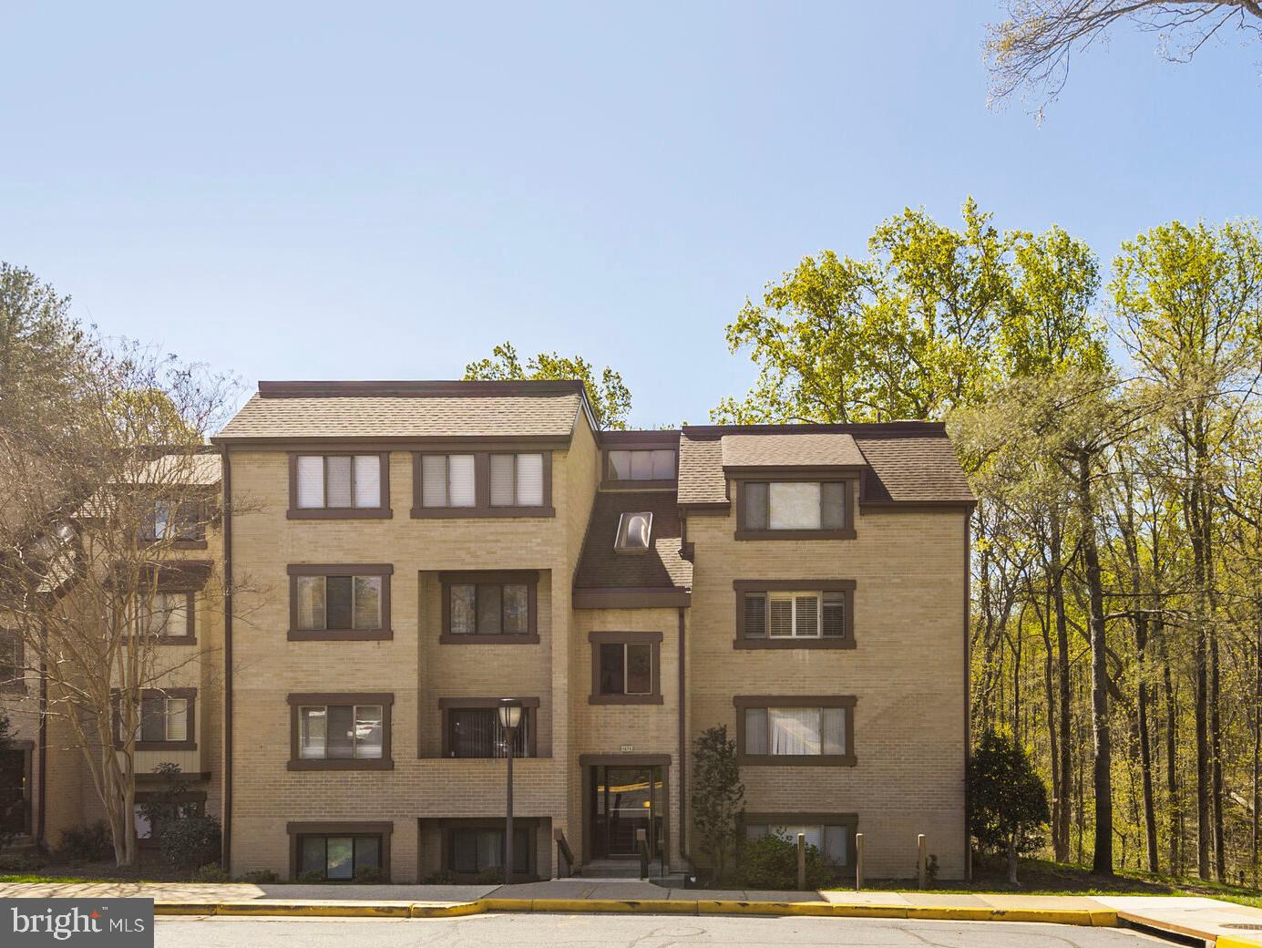 1675 PARKCREST CIRCLE 4E/300