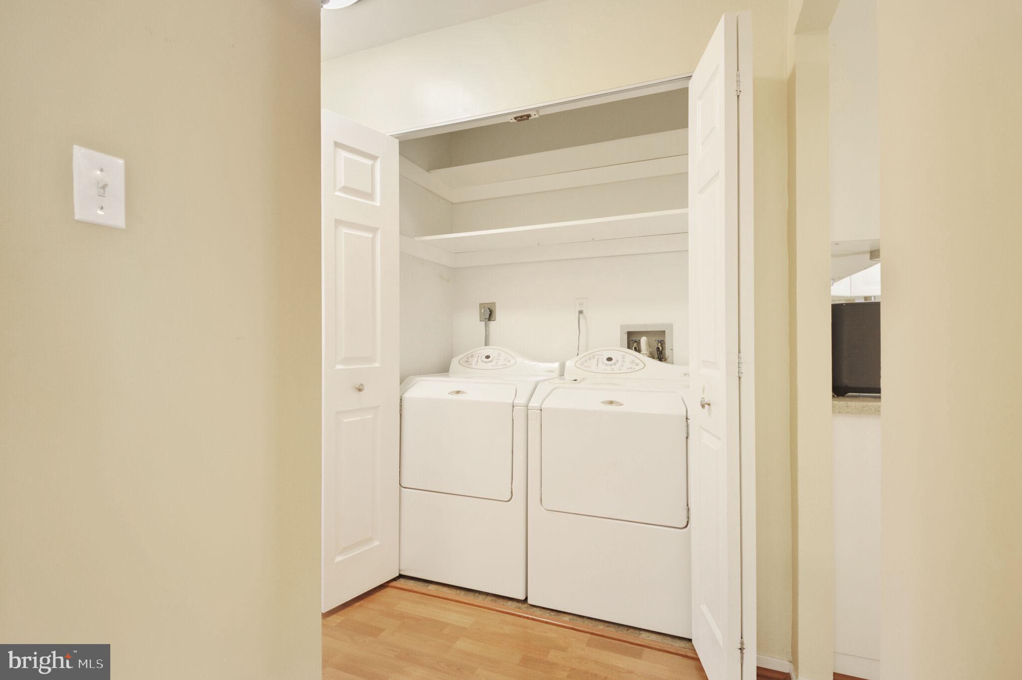 1675 PARKCREST CIRCLE 4E/300